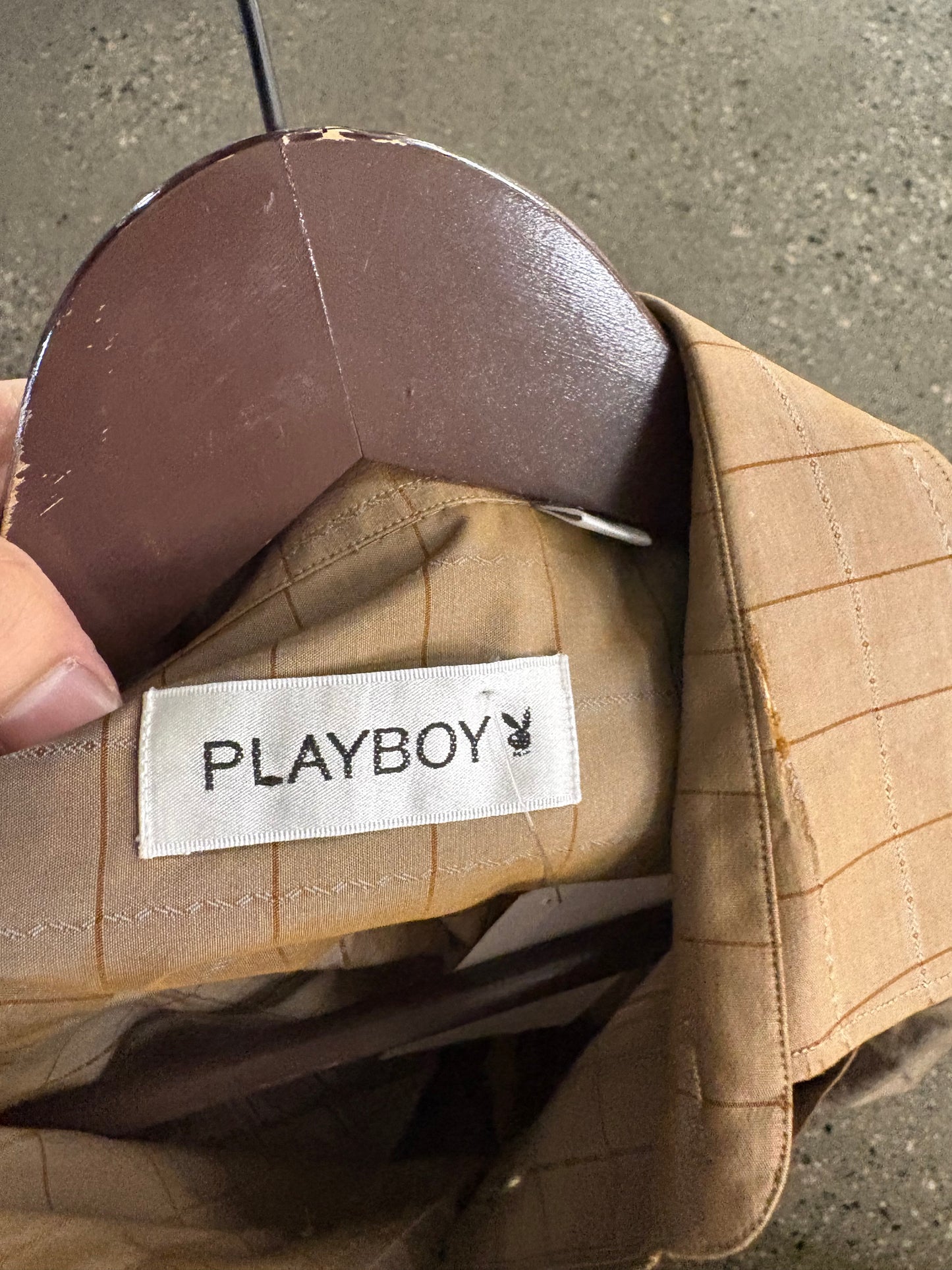 (M/L) Playboy Button Up