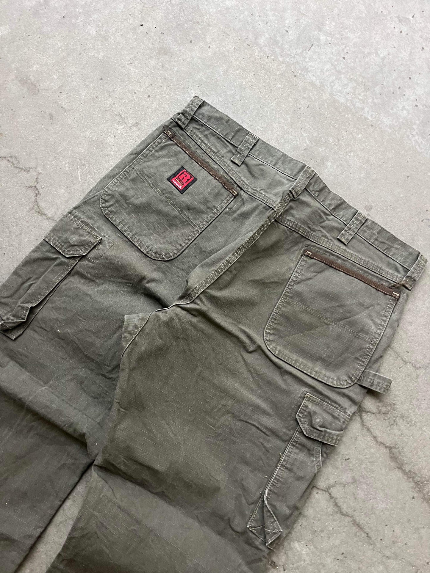 (40”) Wrangler Ripstop Forest Green Carpenters