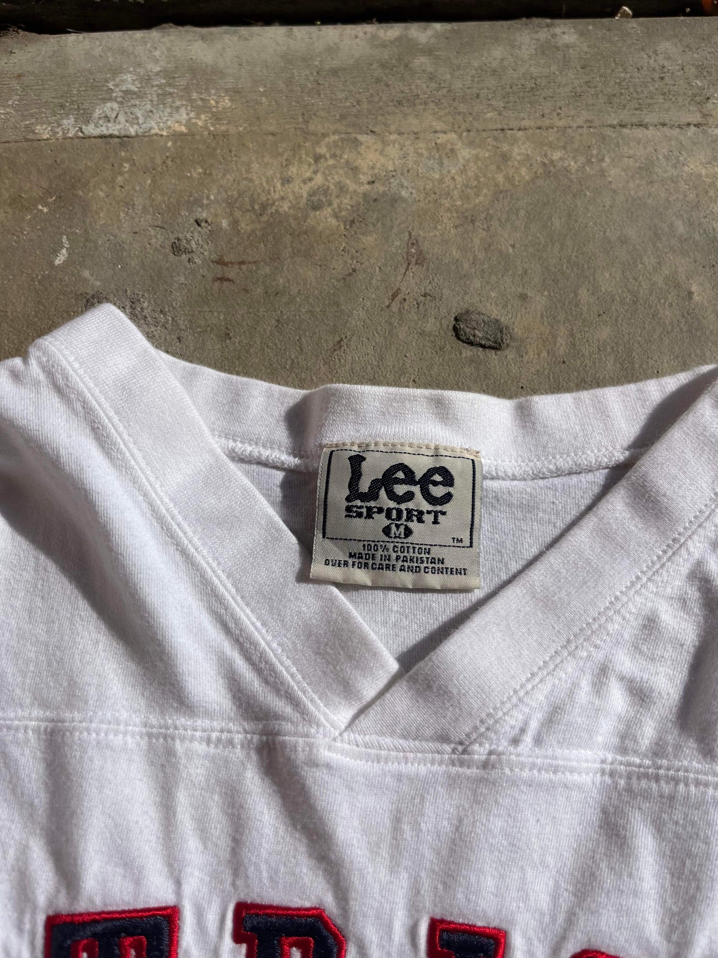 (M/L) Vintage Lee New England Patriots V Neck Tee