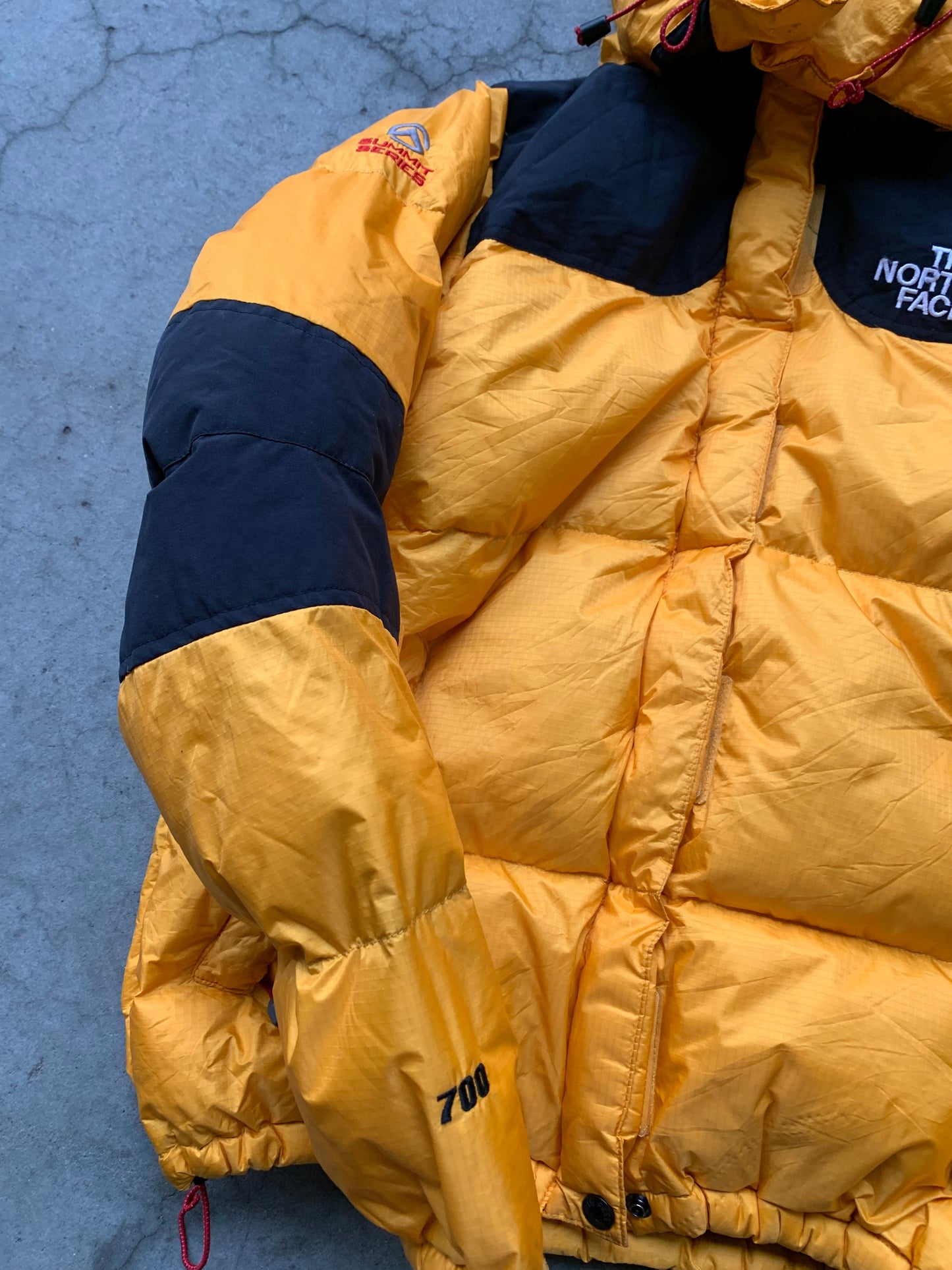 (S) The North Face 700 Summit Series