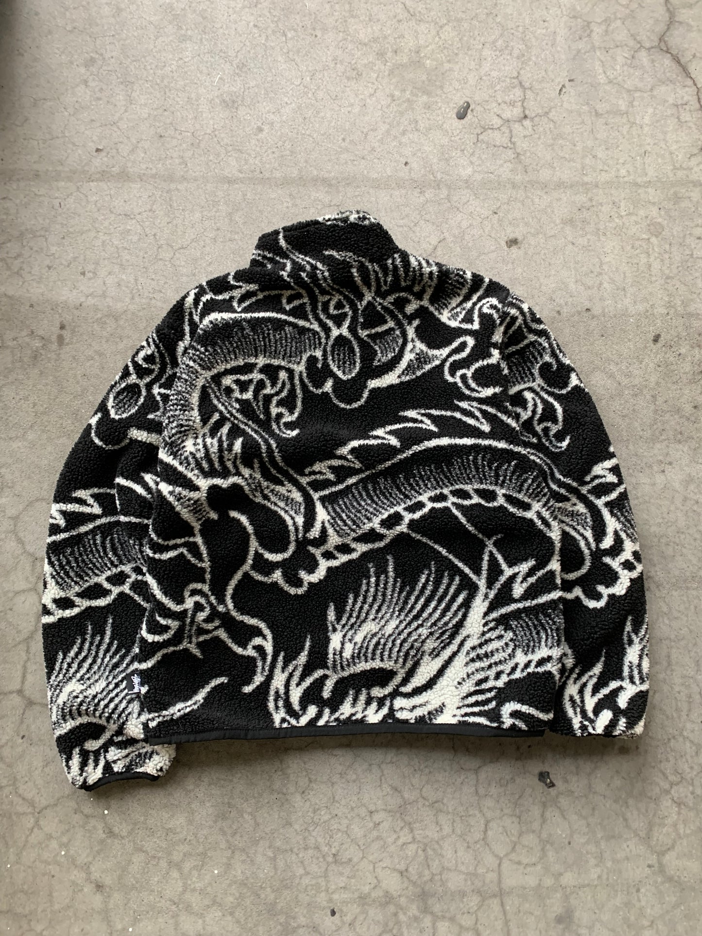 (XS/S) Stussy Reversible AOP Dragon Fleece