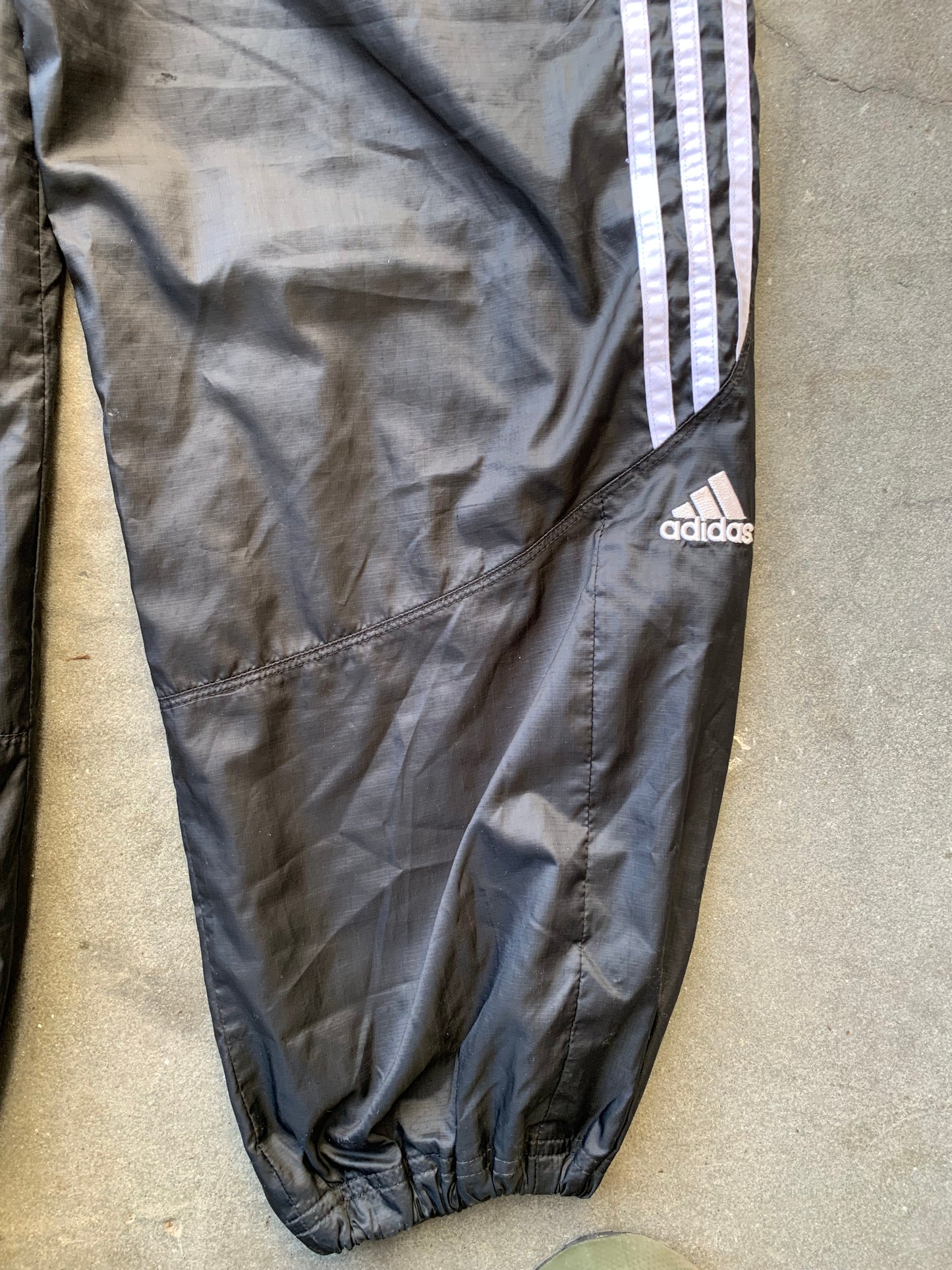 (L) Adidas Windbreaker Pants