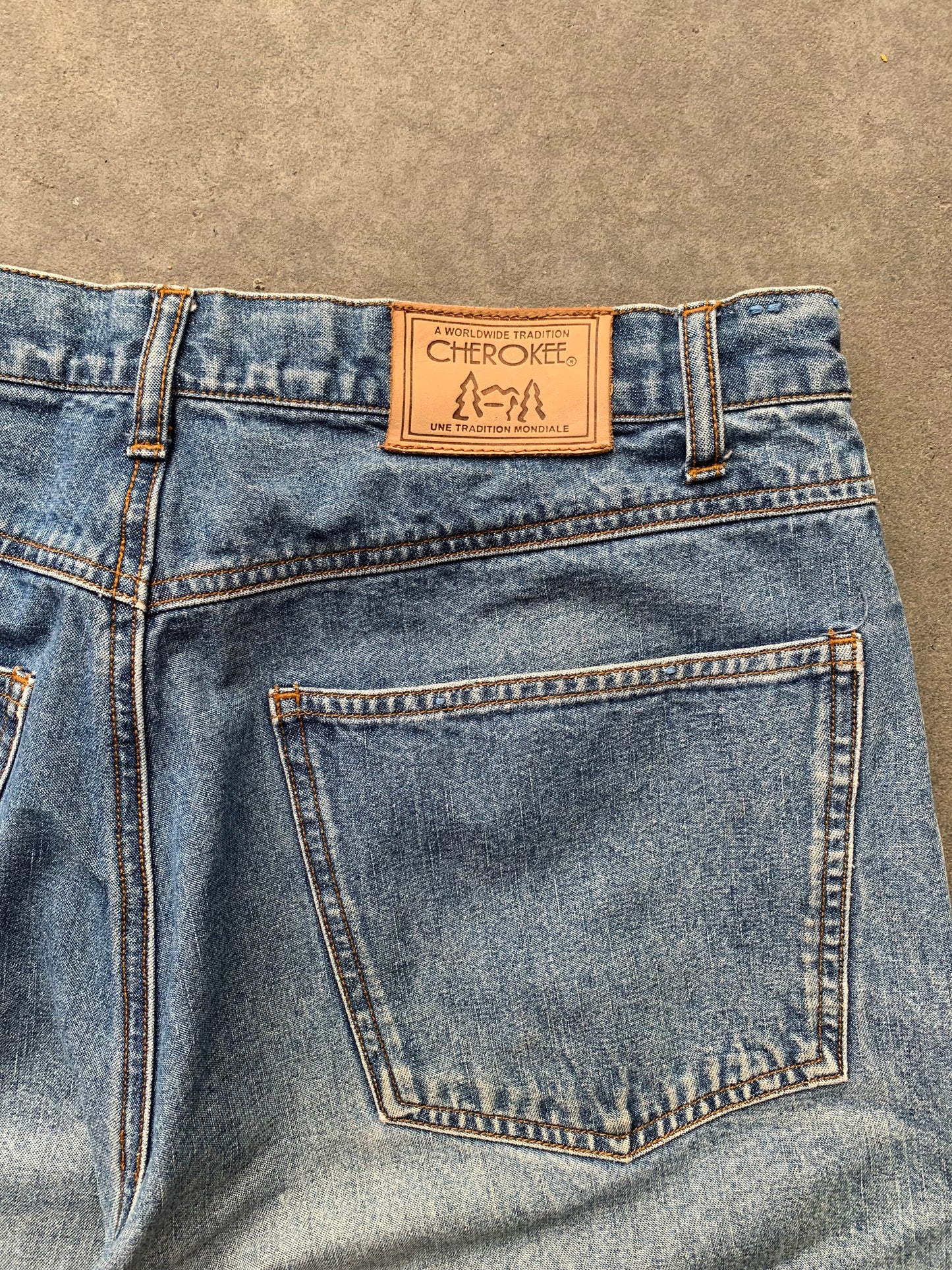 (34”) Sunfaded Cherokee Jorts
