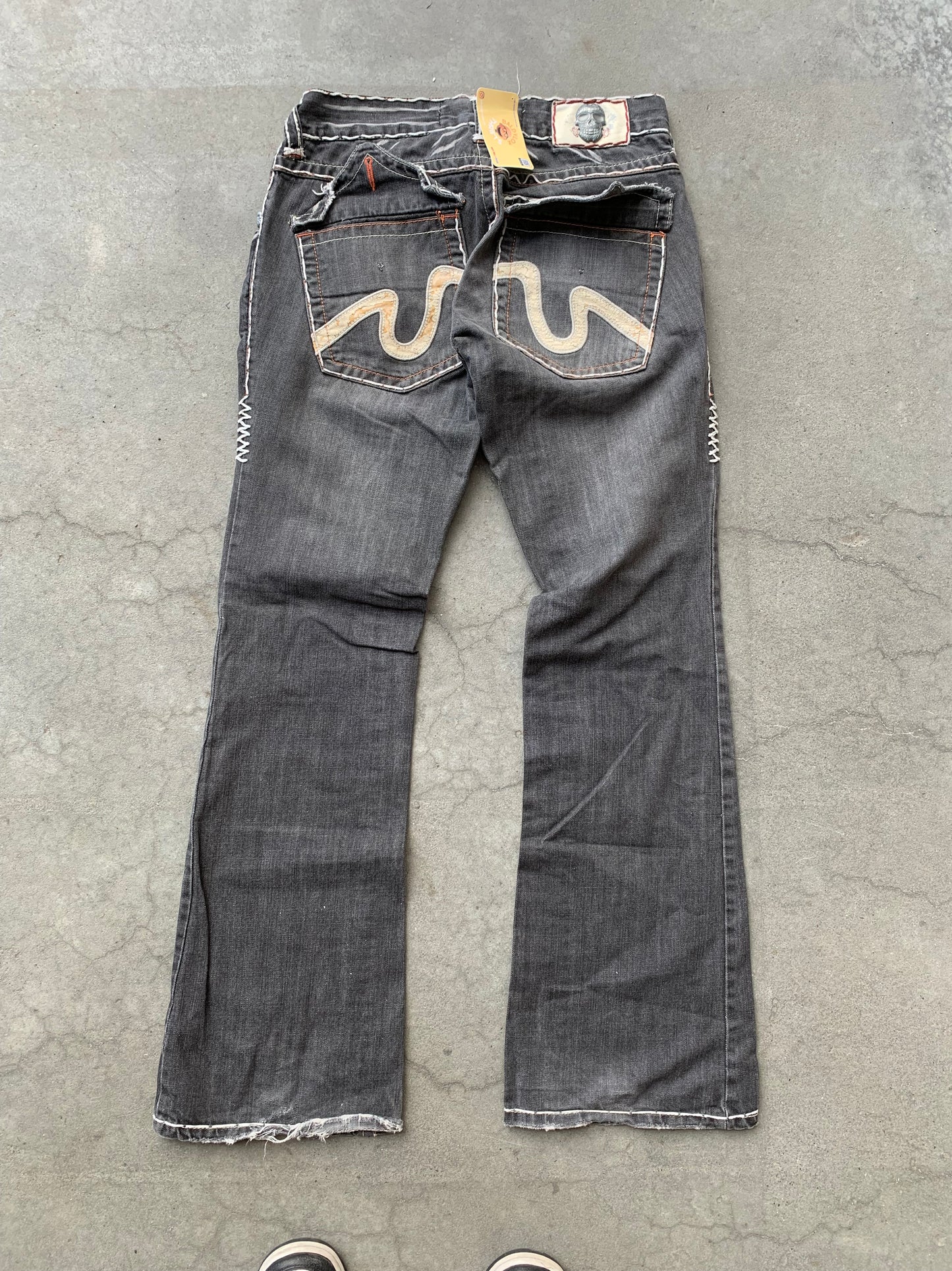 (30”) Y2K Laguna Skull Contrast Denim