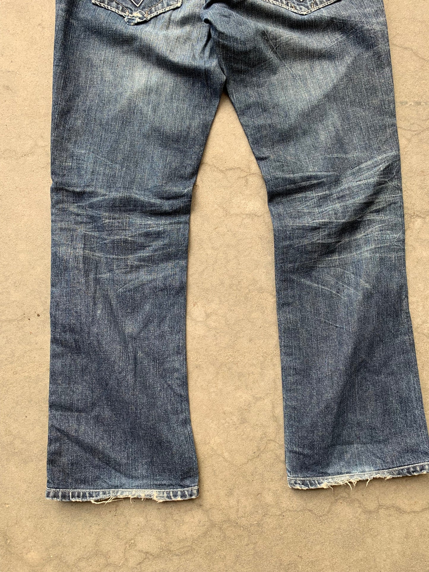 (31”) Y2K Mek Denim