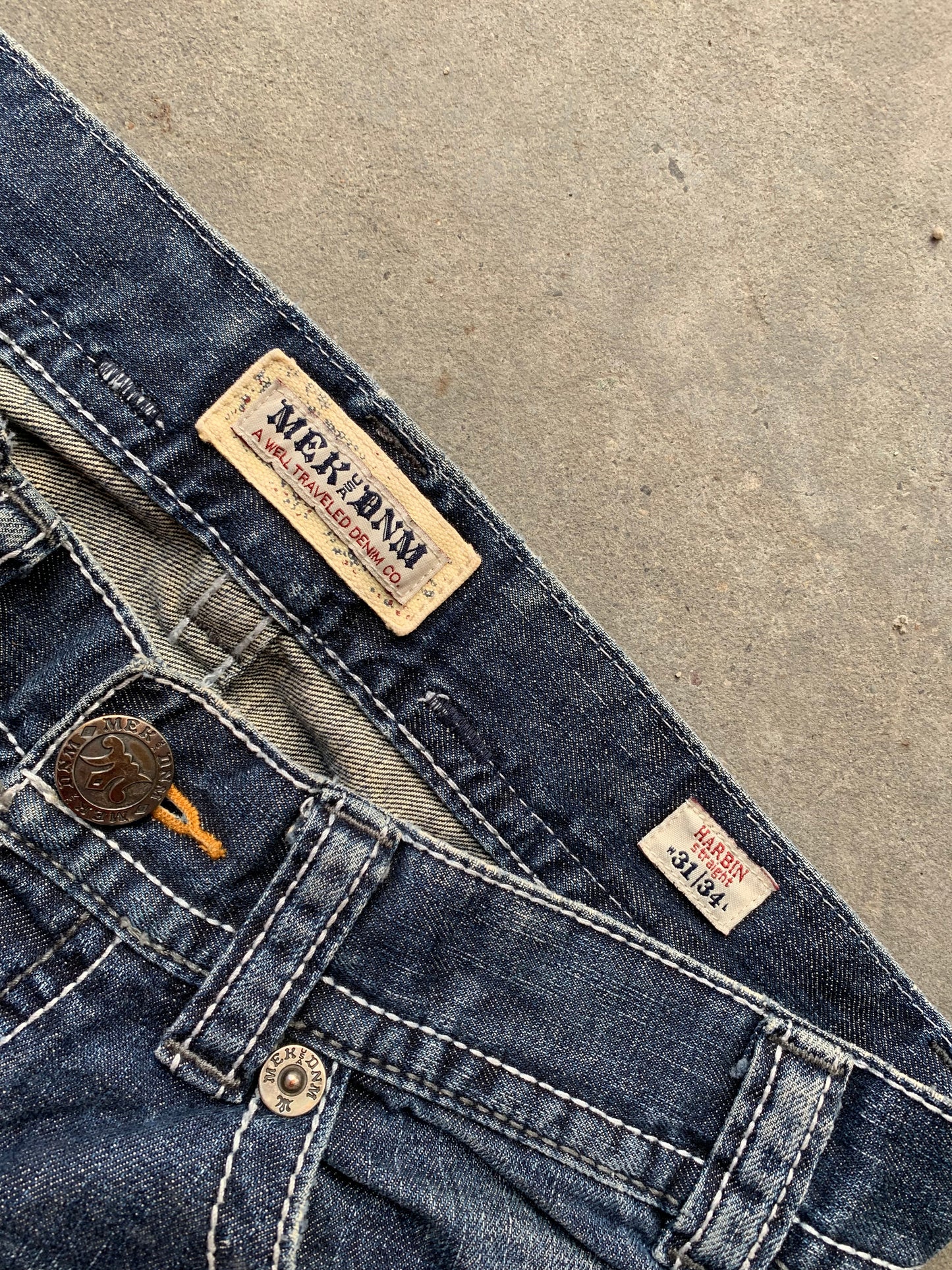 (31”) Y2K Mek Denim