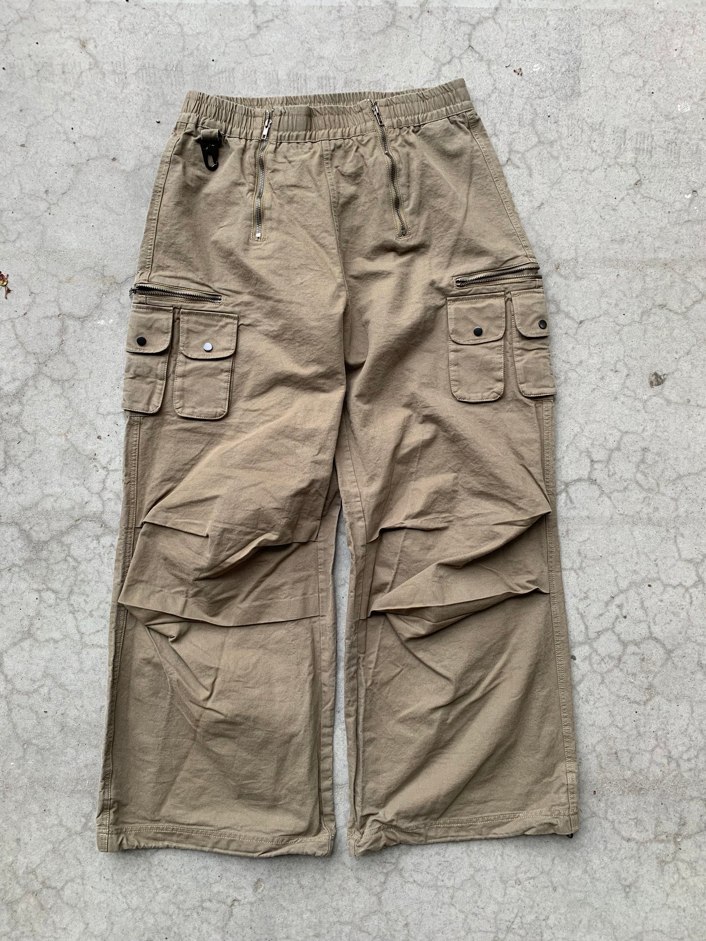 (34”) Vintage Baggy Utility Cargos