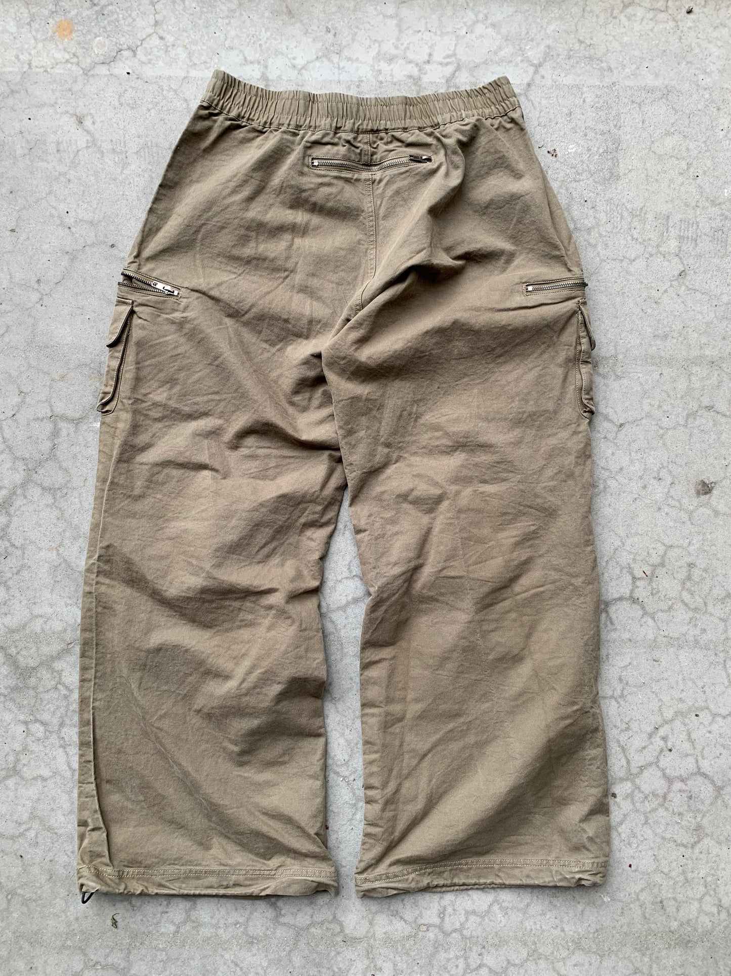 (34”) Vintage Baggy Utility Cargos