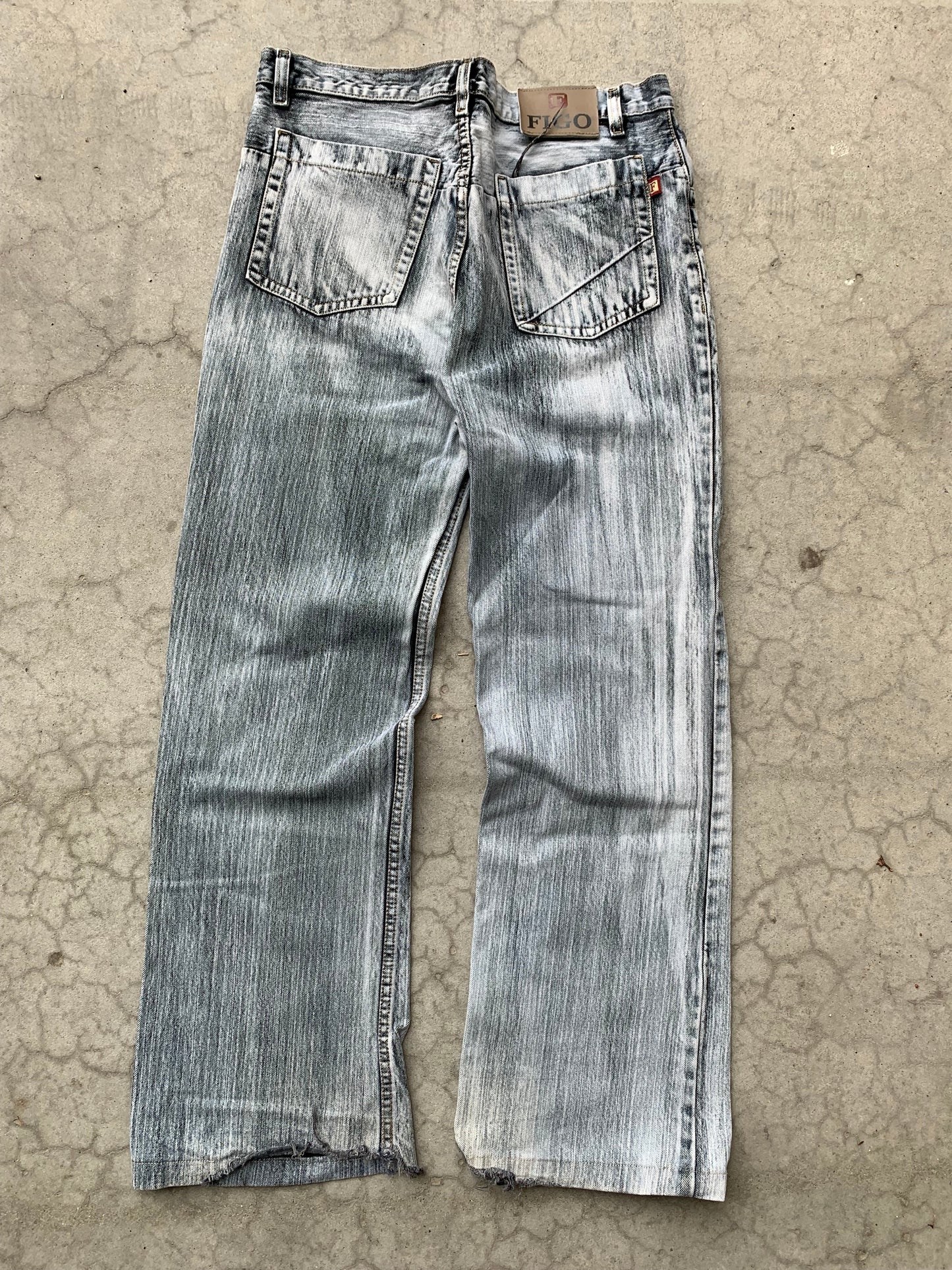(32”) Garment Dyed Distressed Baggy Figo Jeans