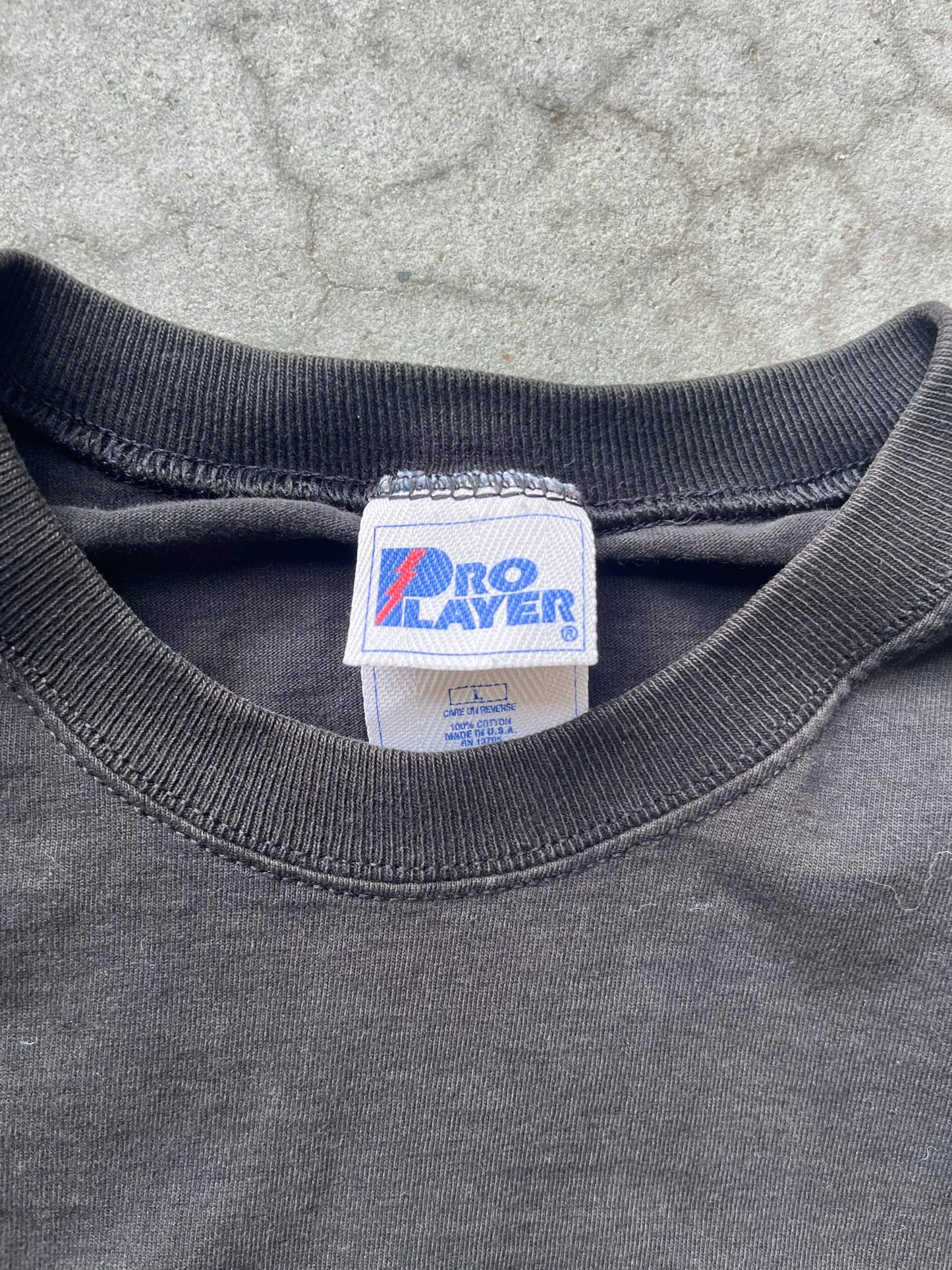 (L/XL) 90’s Distressed Chicago Bulls Tee