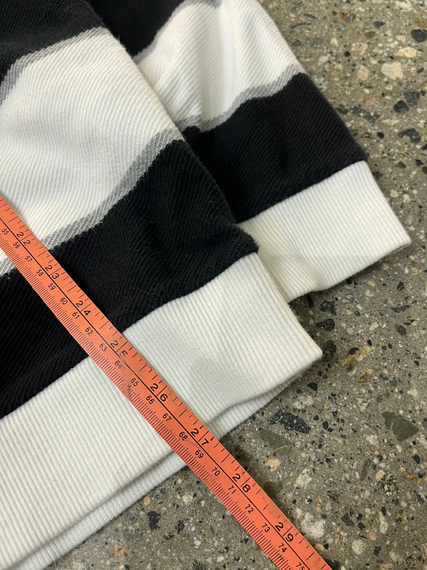 (L) Supreme NY Striped Sweater