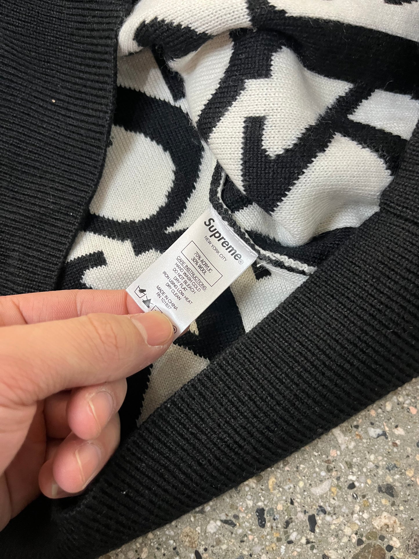 (L) Supreme F*CK Knitted Sweater