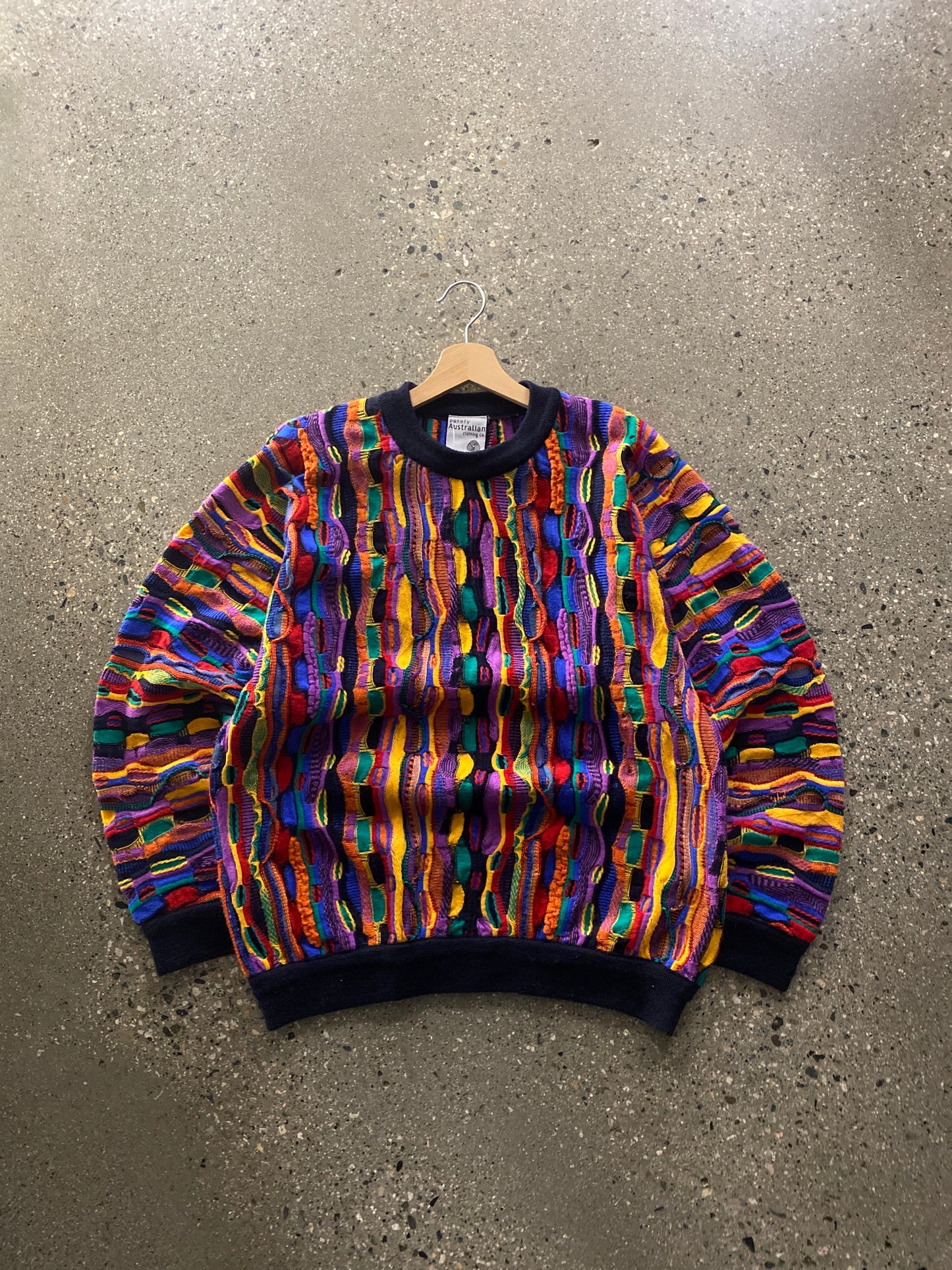 (L) CM21 - Purely Australian 3D Knit ( as is )