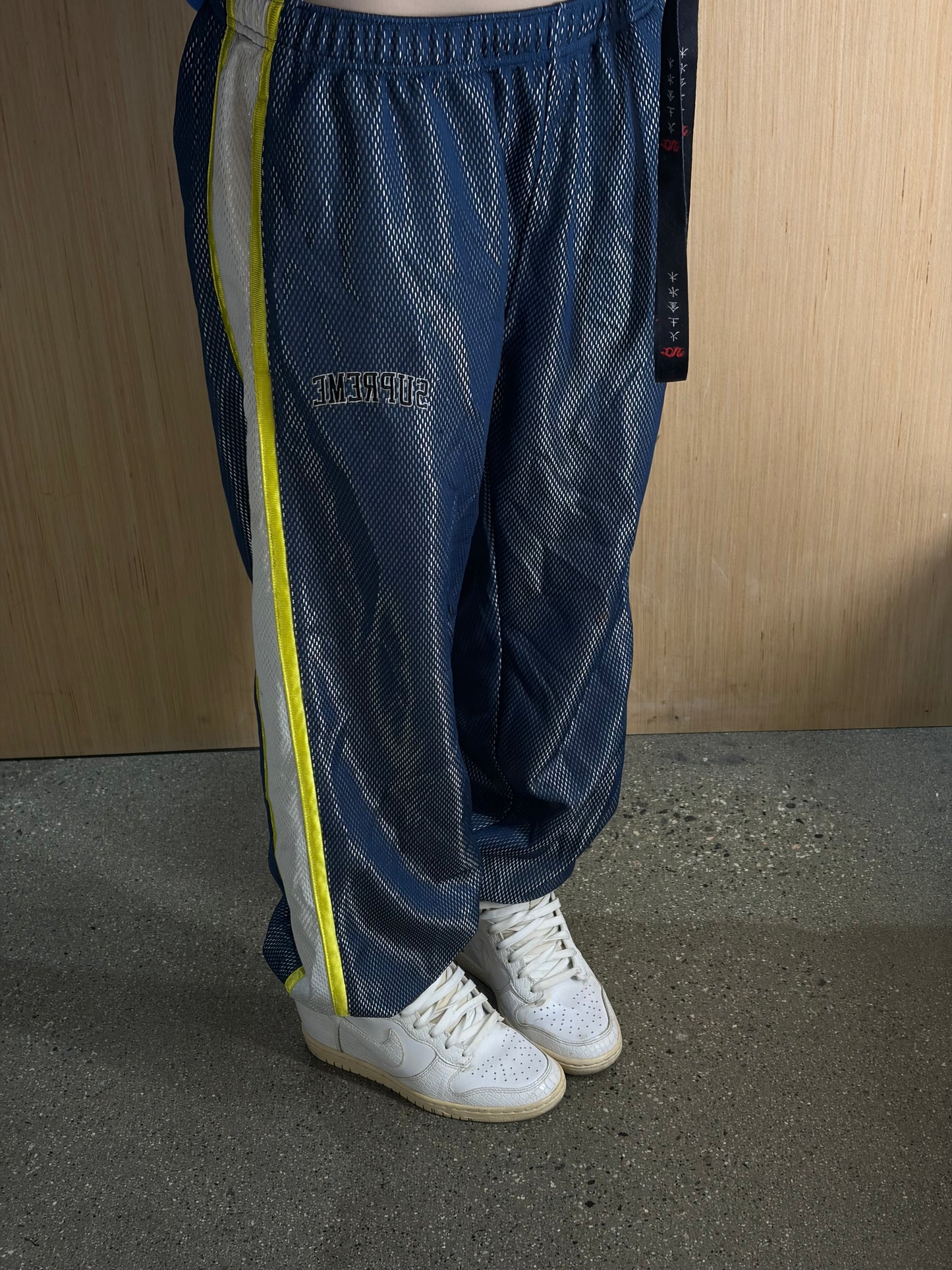 (M) Supreme SS18 Monded Mesh Bottoms