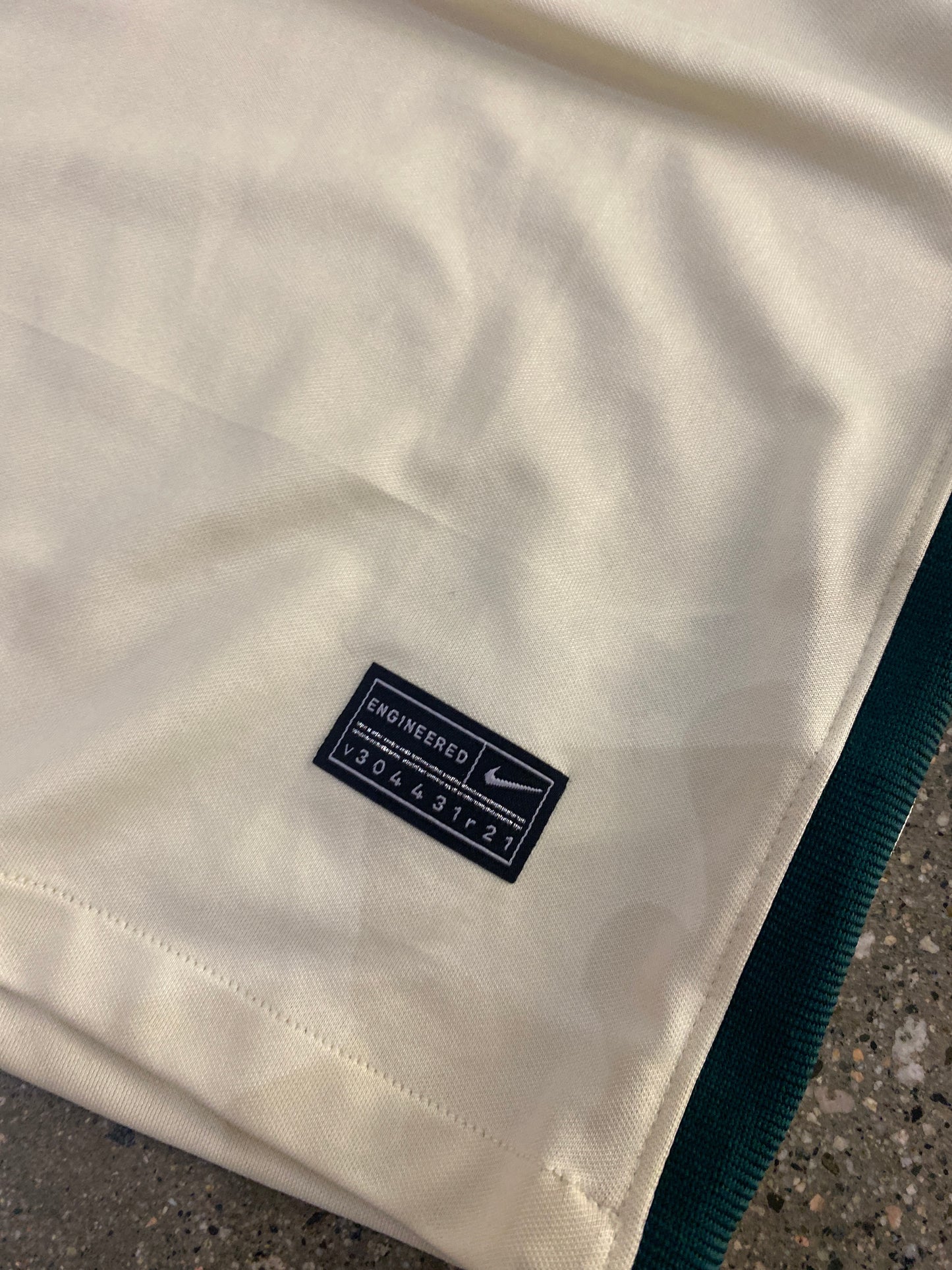 (S) Liverpool 21/22 Away Kit
