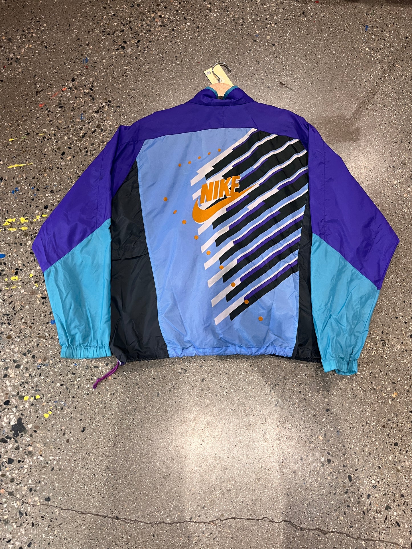 (XL) Early 90s Nike Colorblocking Windbreaker ( Stuck Zipper)