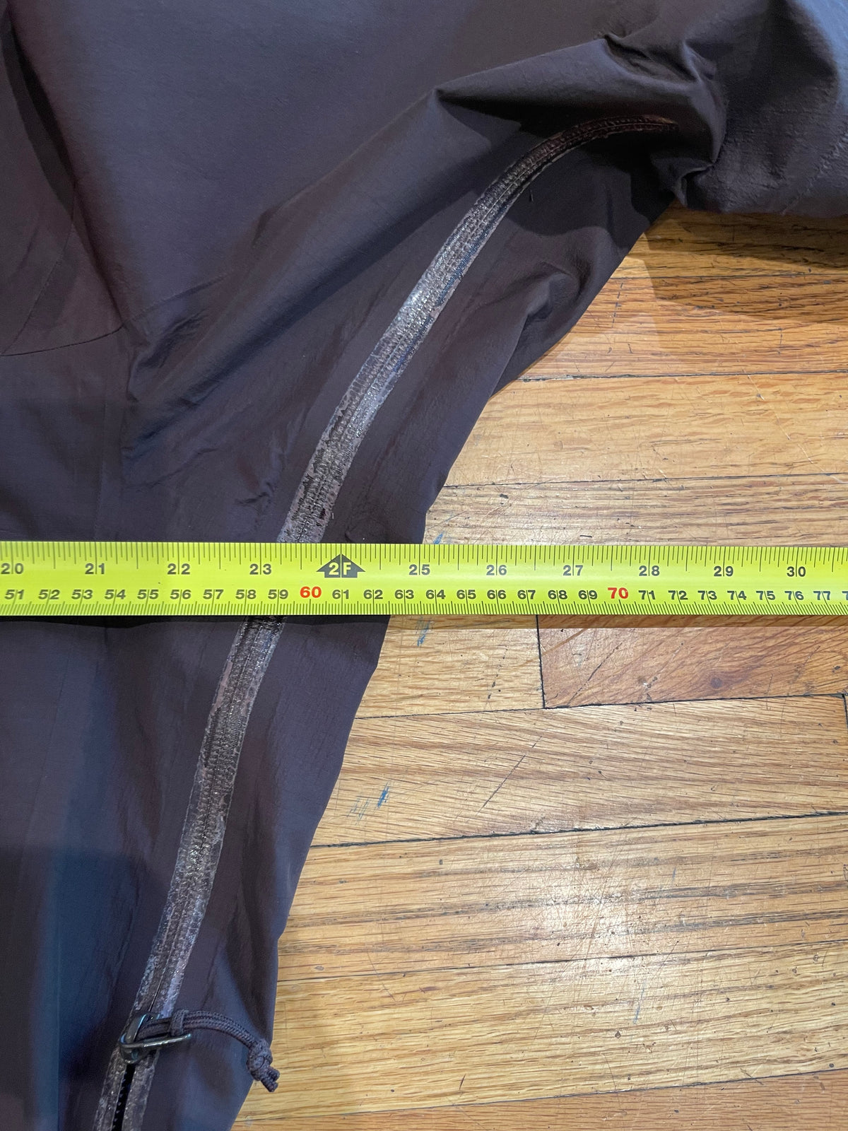 (Men’s M) 2007 Arc’teryx Alpha SV Teak Color Goretex Pro Shell ( as is )