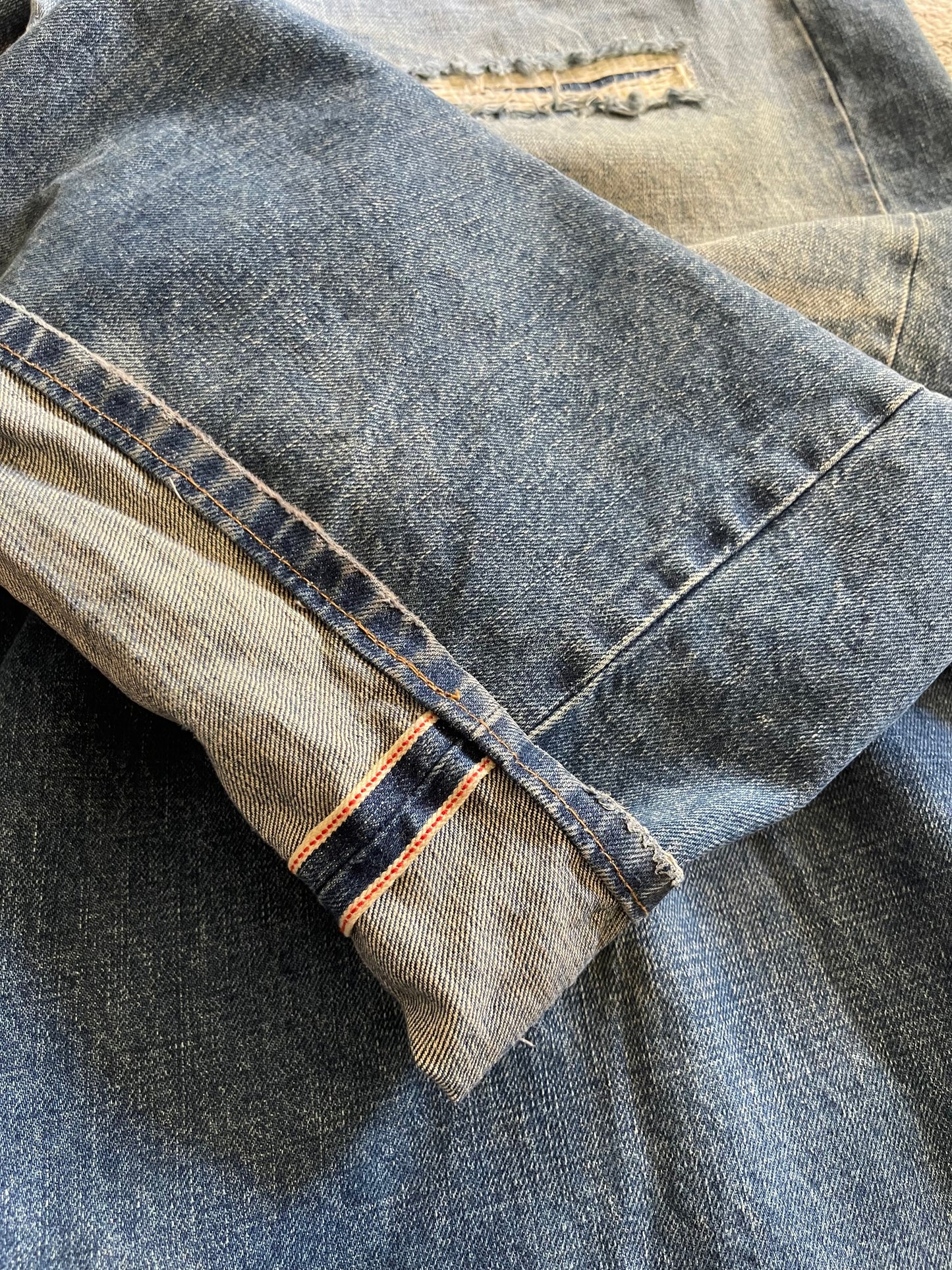 (36”) Berlinc Baggy Distressed Washed Selvedge Jeans
