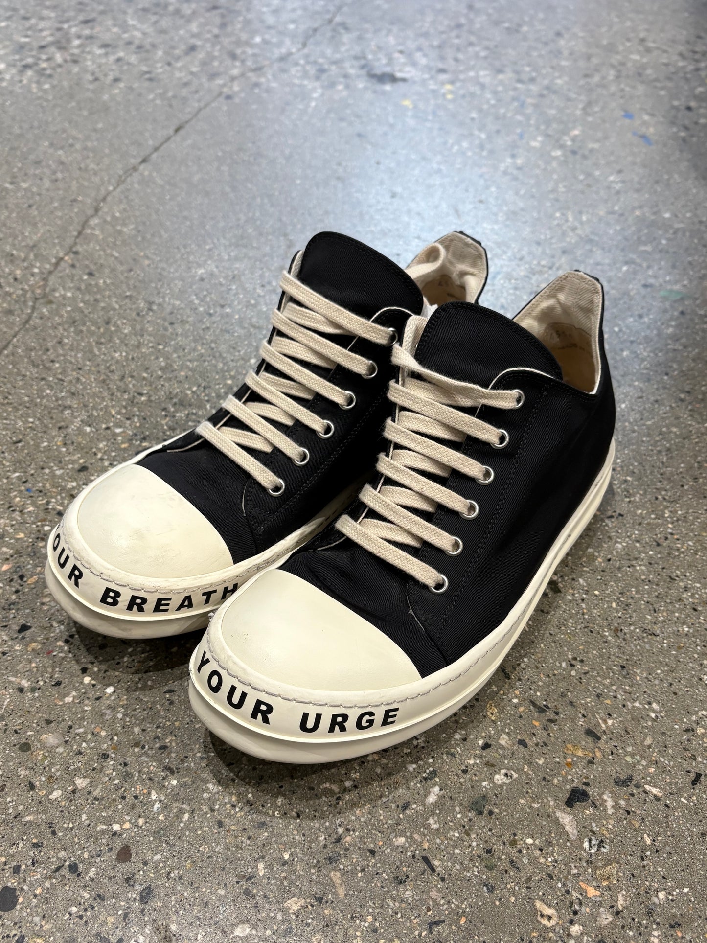 (EU40) Rick Owens DRKSHDW Ramones Lows **retail $880