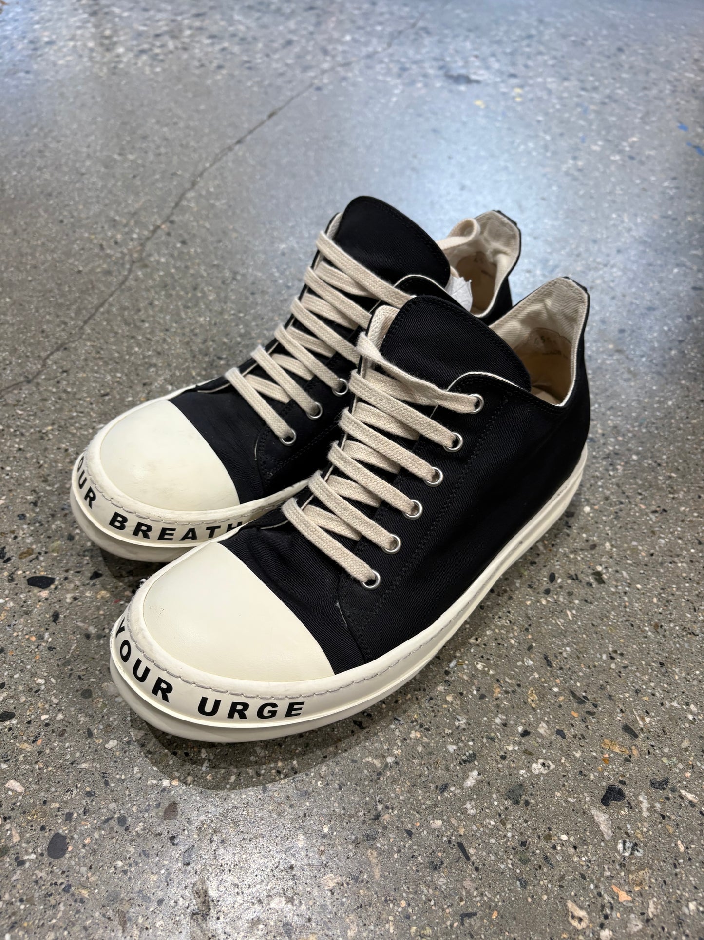 (EU40) Rick Owens DRKSHDW Ramones Lows **retail $880