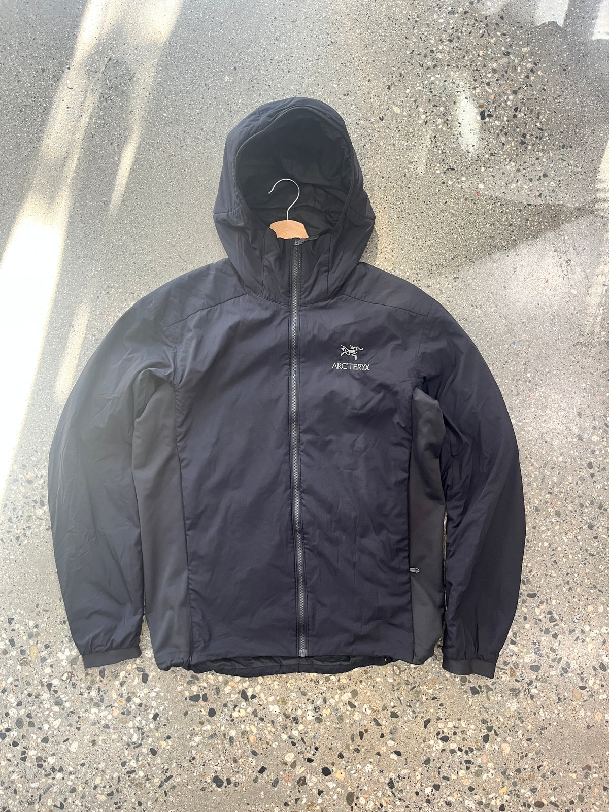 (M) Arc’teryx Atom Hoodie Black