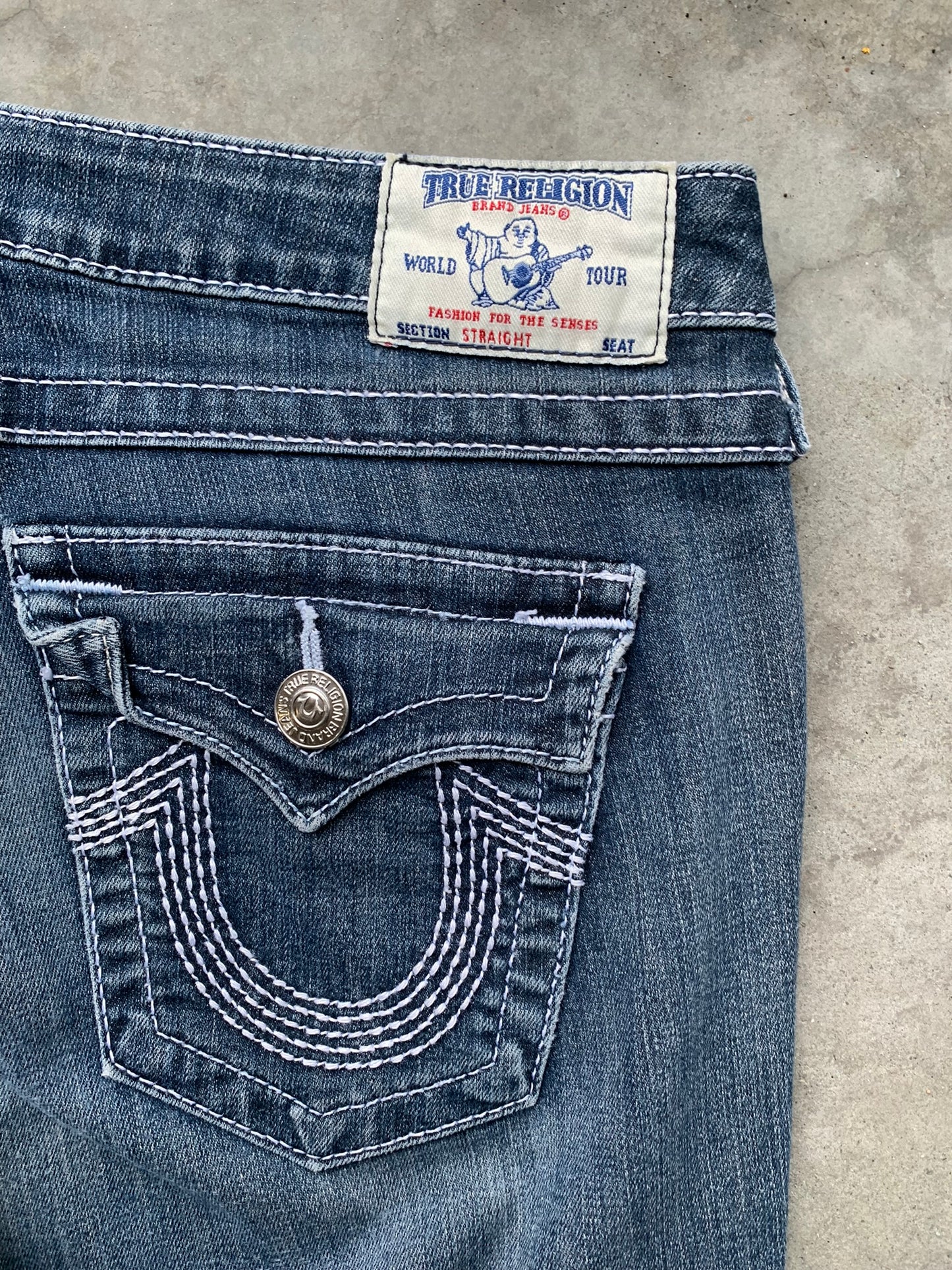 (32”) True Religion Straight Leg