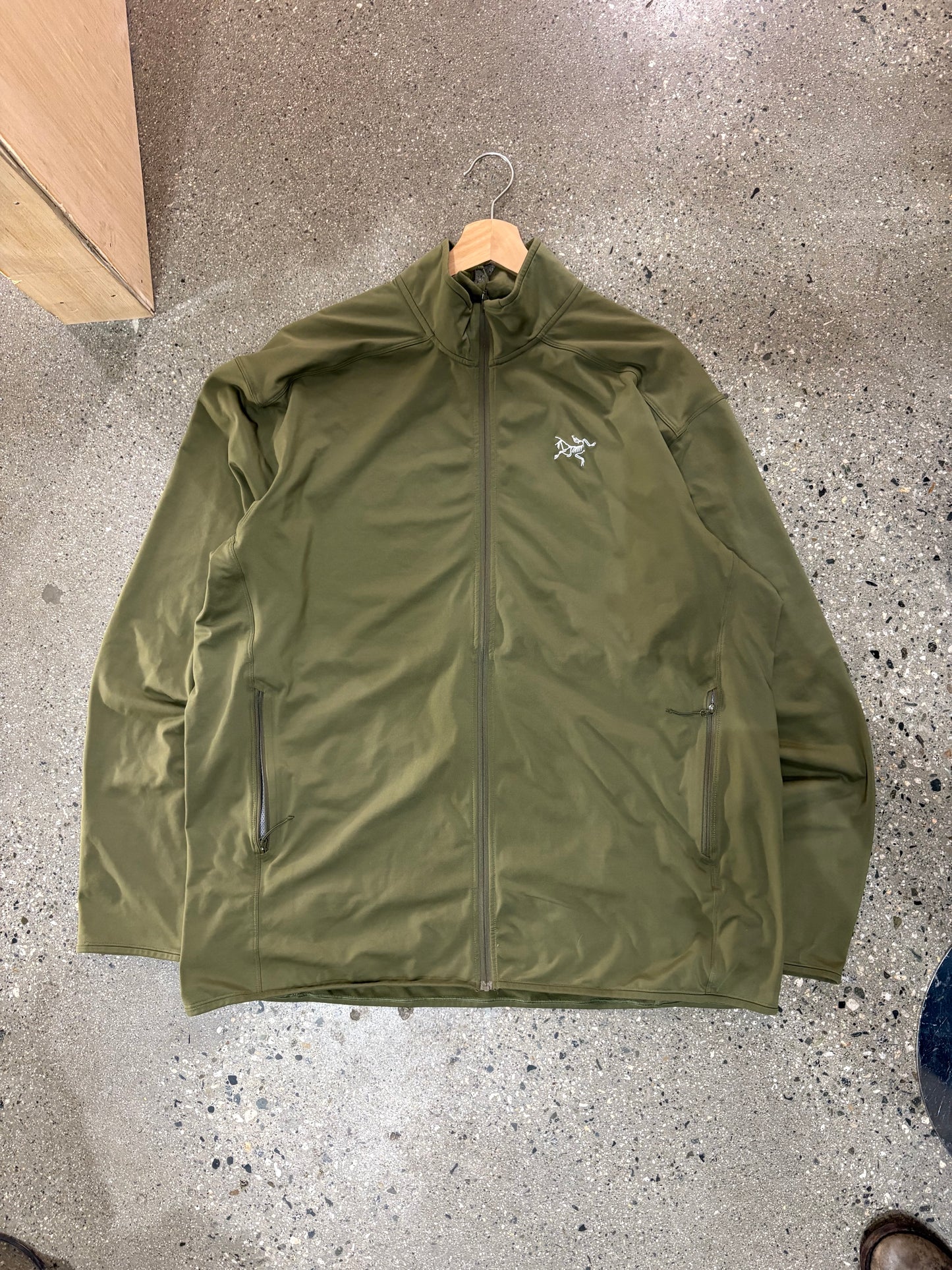 (2X) Arcteryx Kyanite LT Top