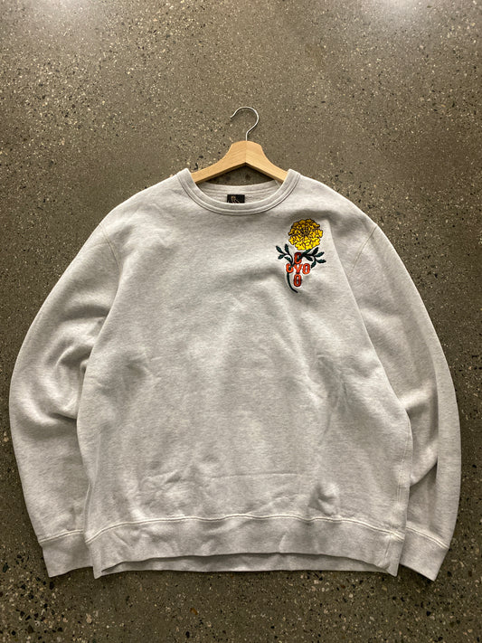 (XL) OVO flower crewneck