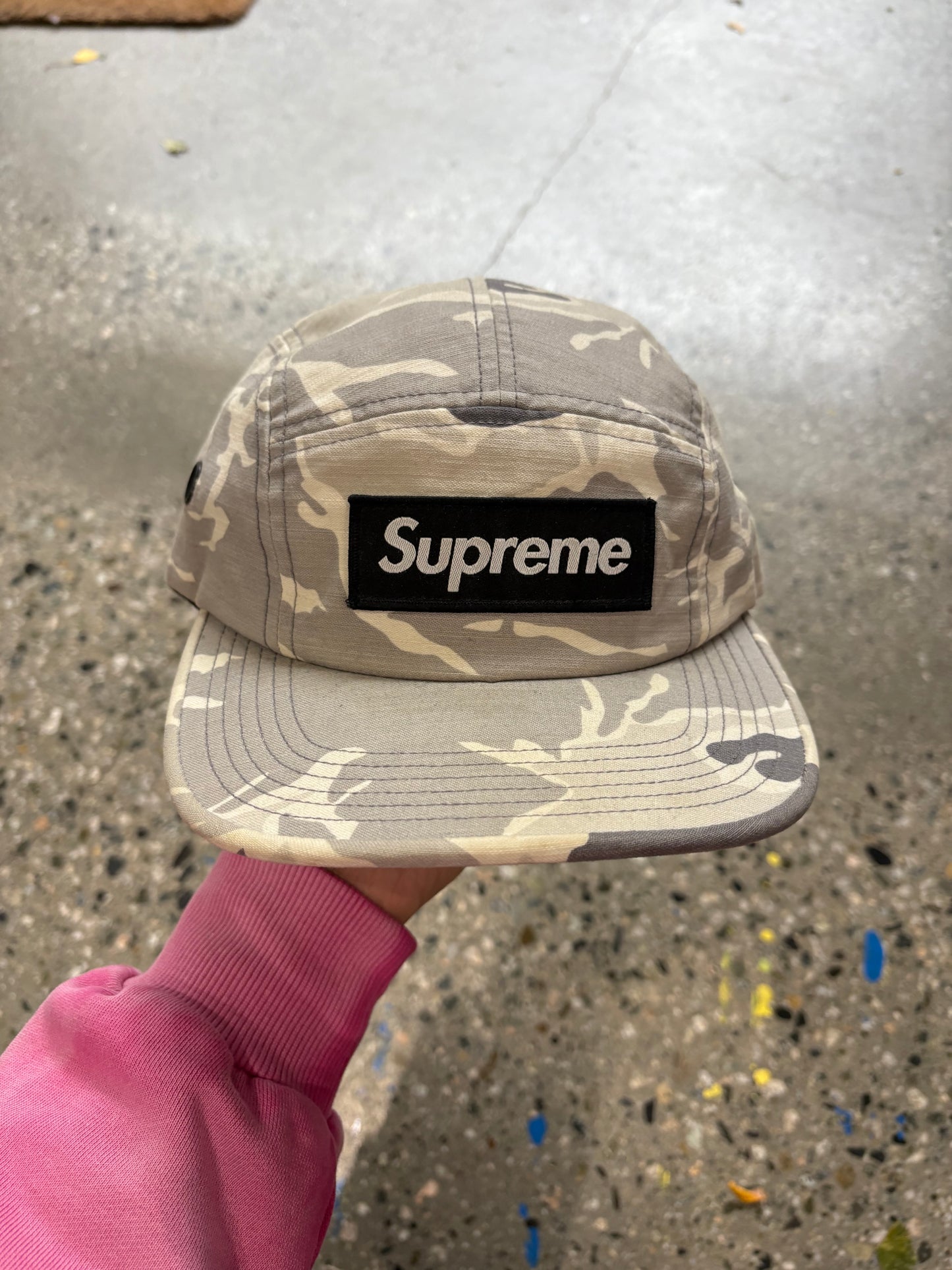(OS) Supreme Camp Hat Camo ( as is )