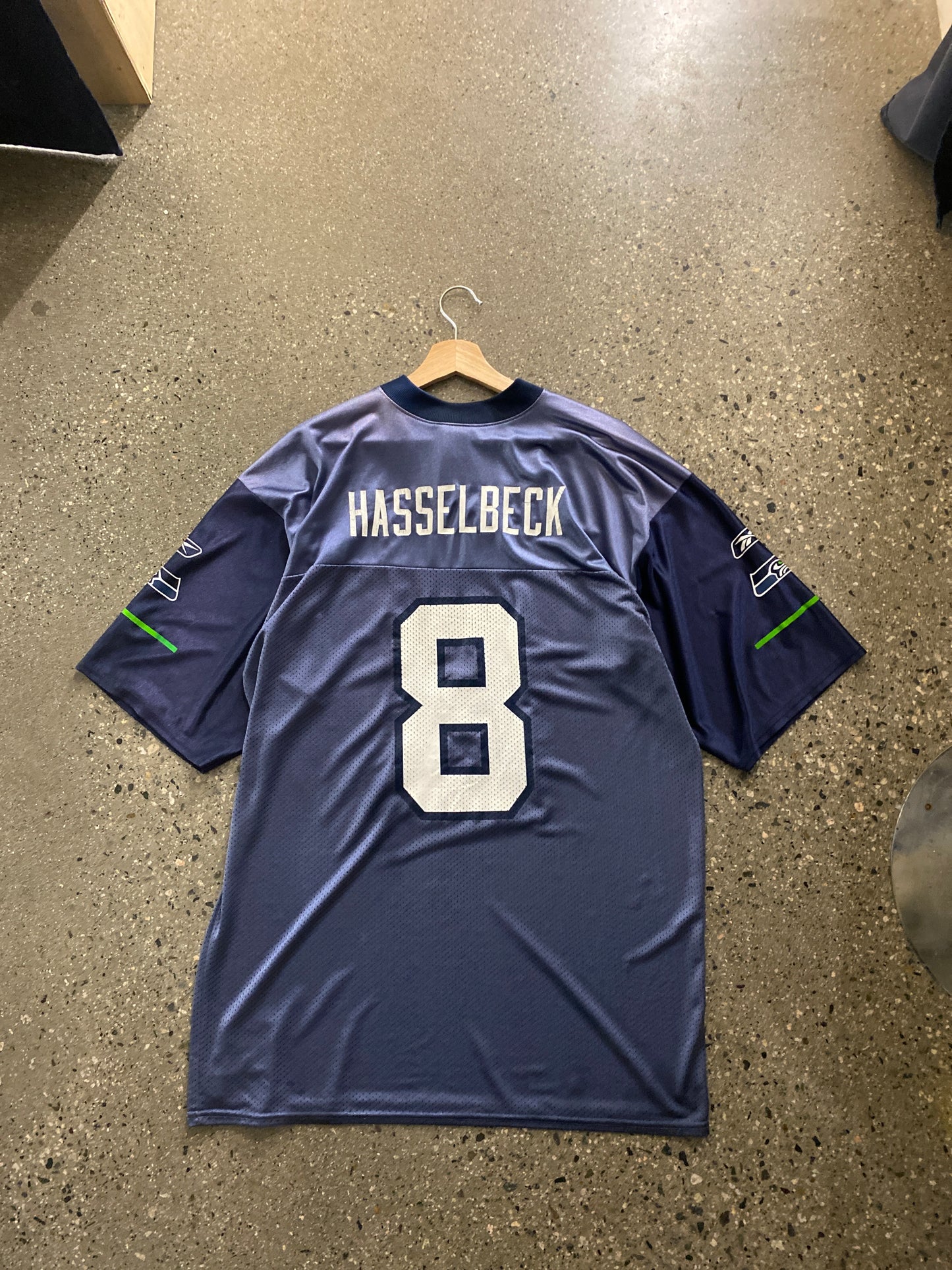 (L/XL) Hassleback Seahawks jersey