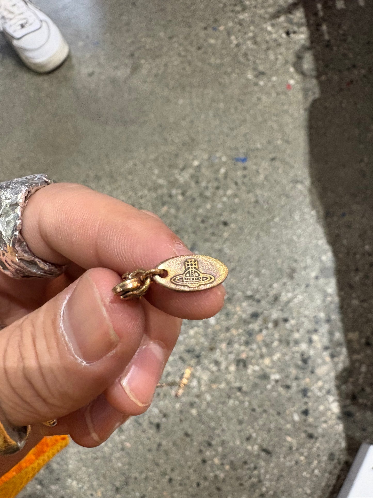 (9”) Genuine Vivienne Westwood Suzie Orb Necklace