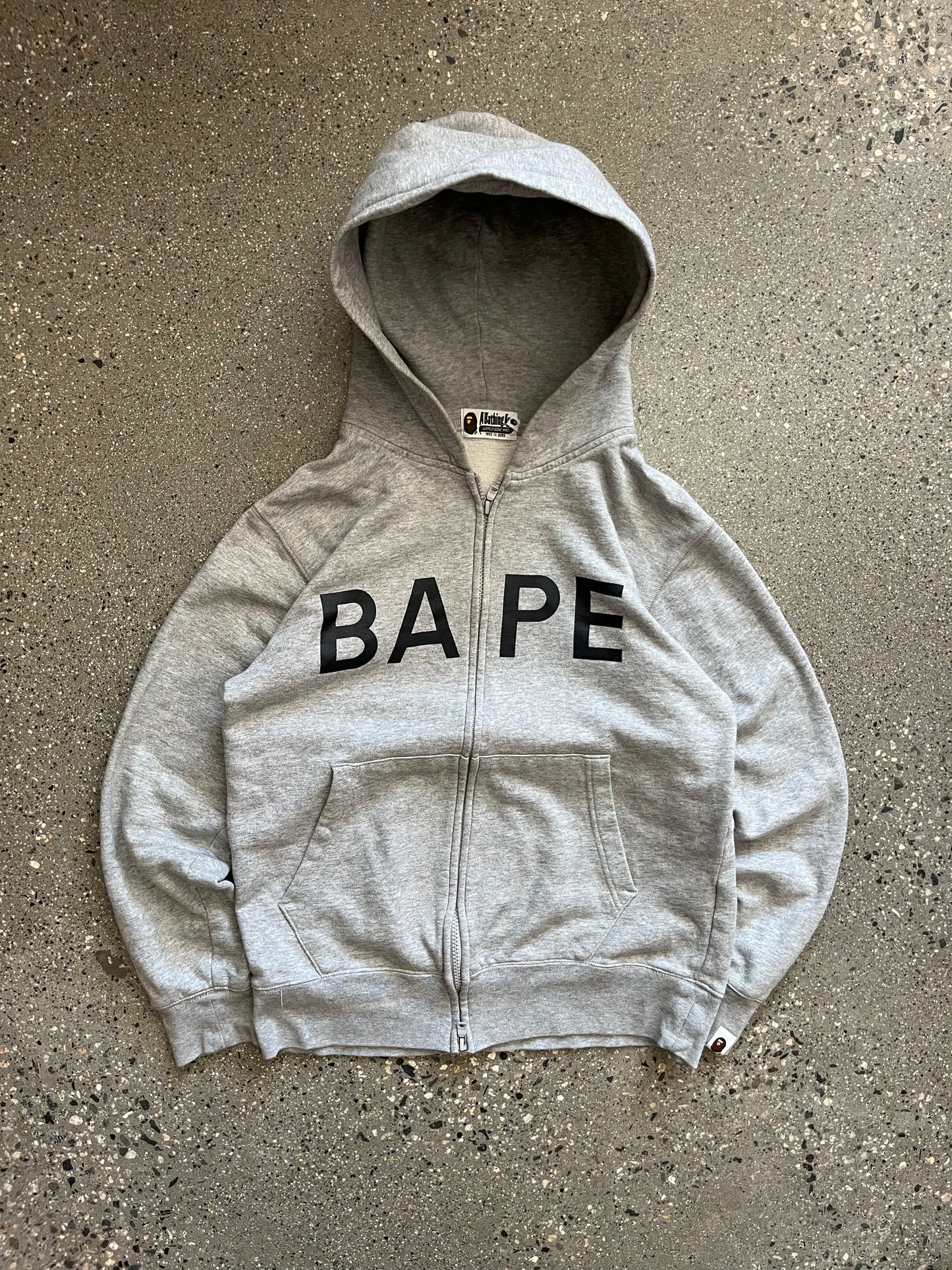 (M) 2000s OG Bape Spell Out zip up