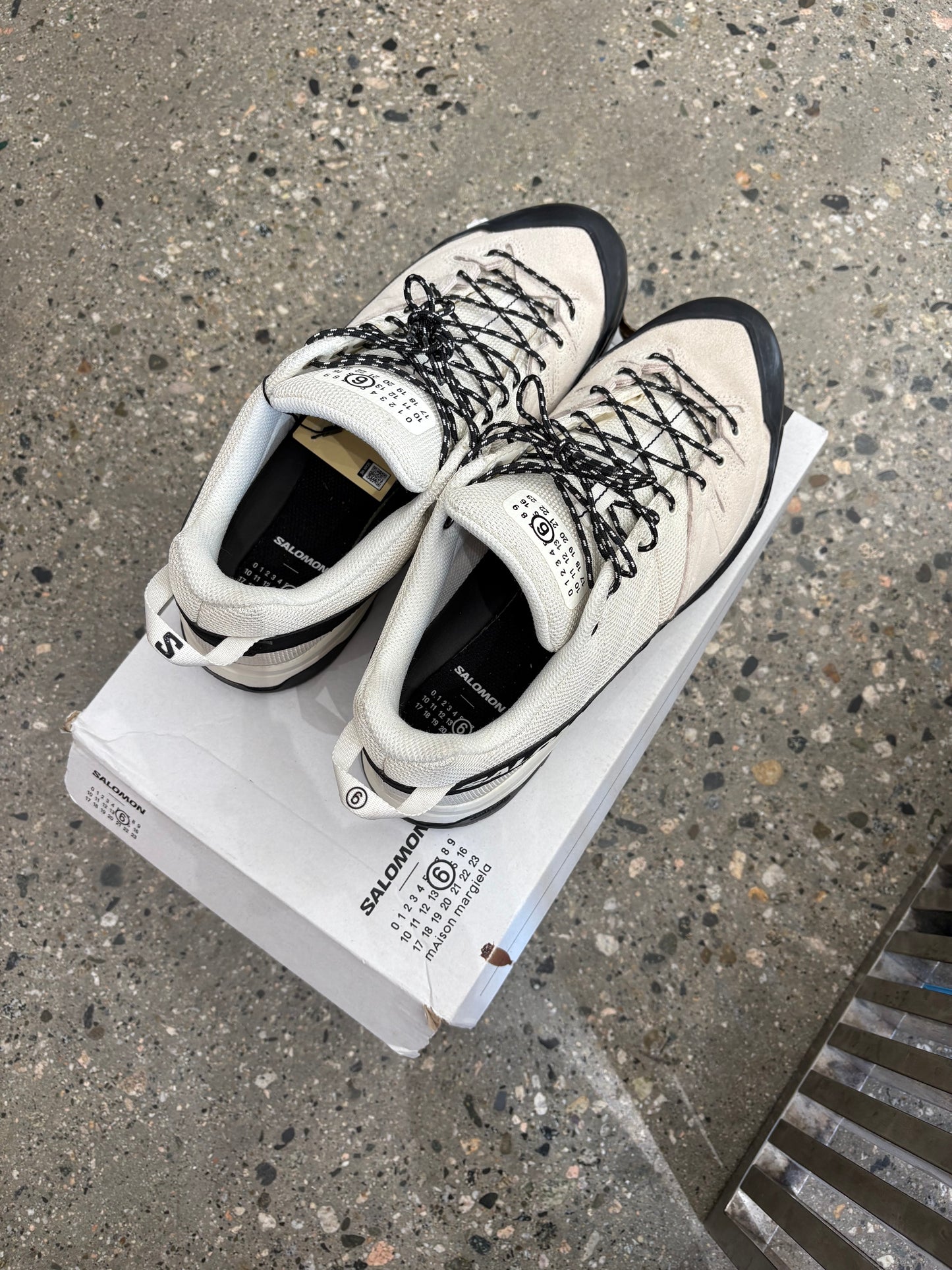 US 9.5 Salomon x Margiela