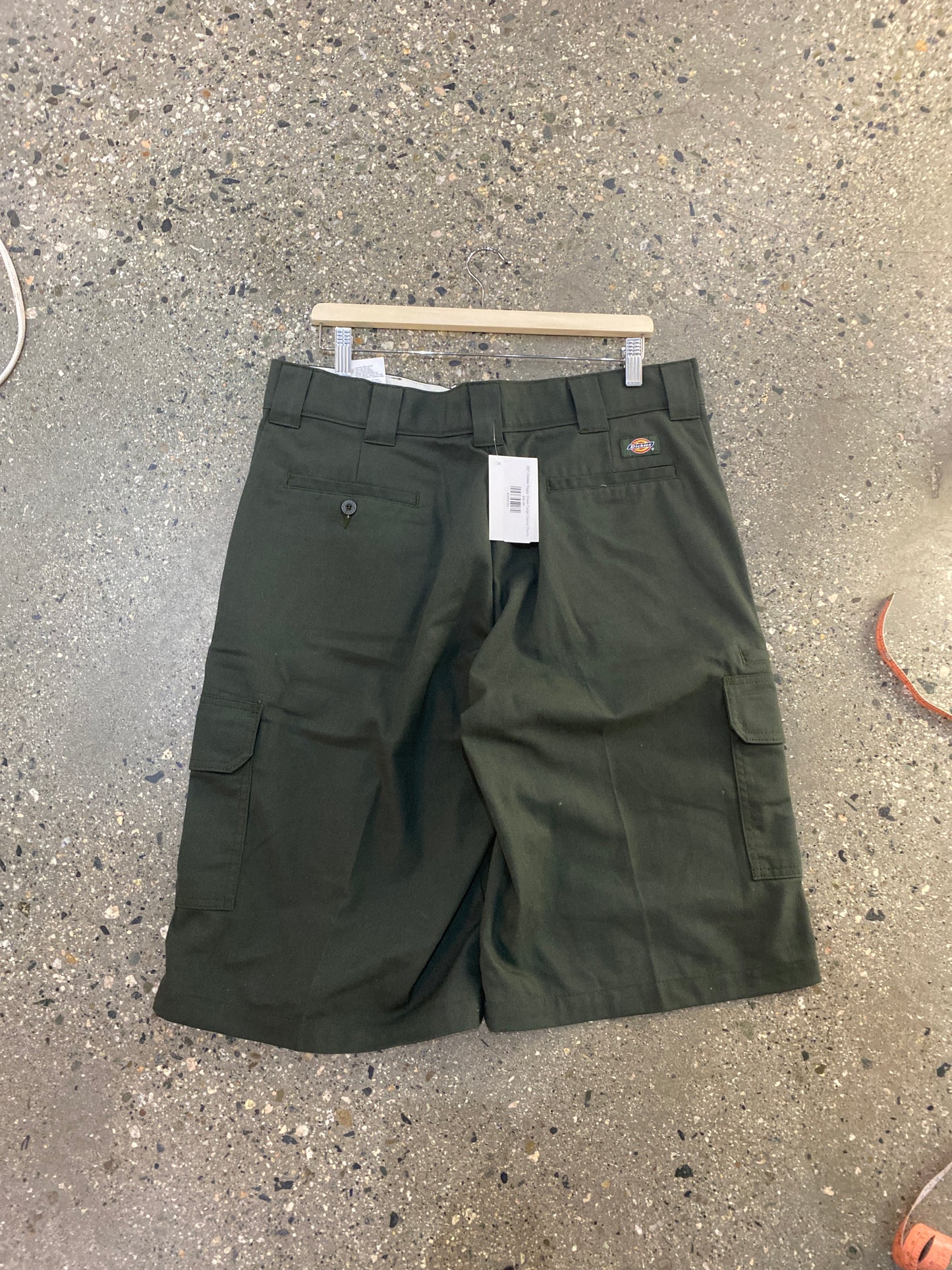 (36”) Dickies Baggy Green Cargo Casual Shorts