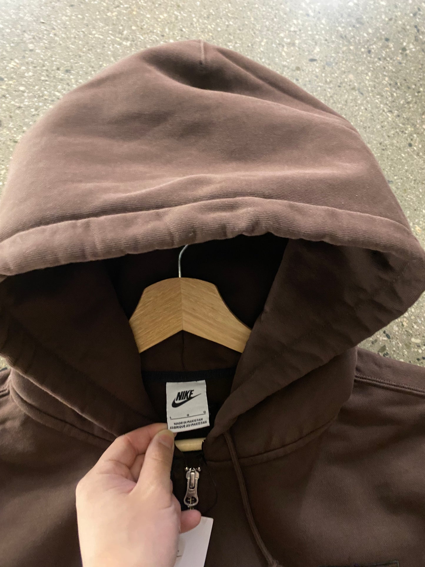 (L) BNWT Stussy Nike Brown Zip