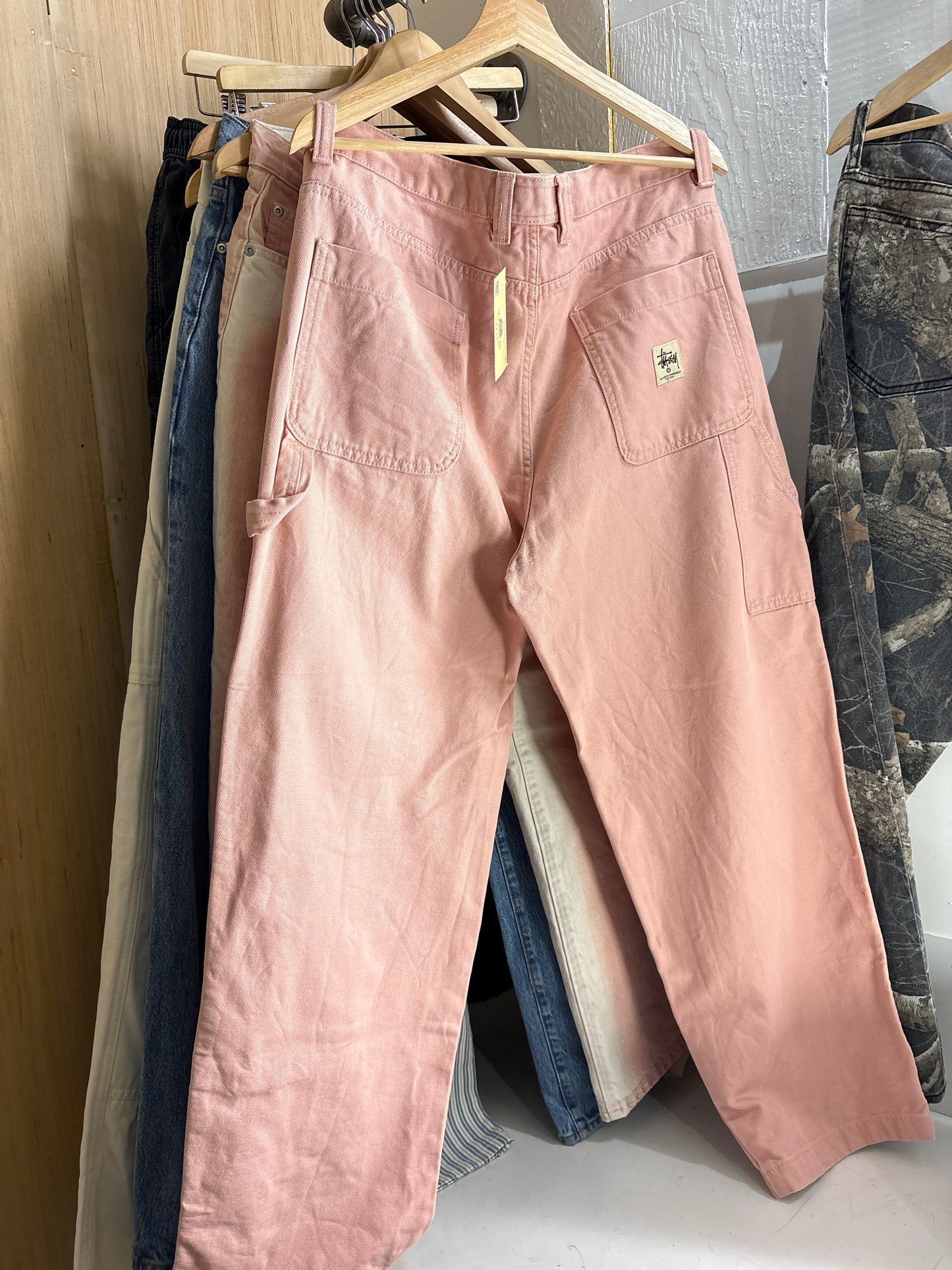 (34”) Large Stussy Pink Doubleknees