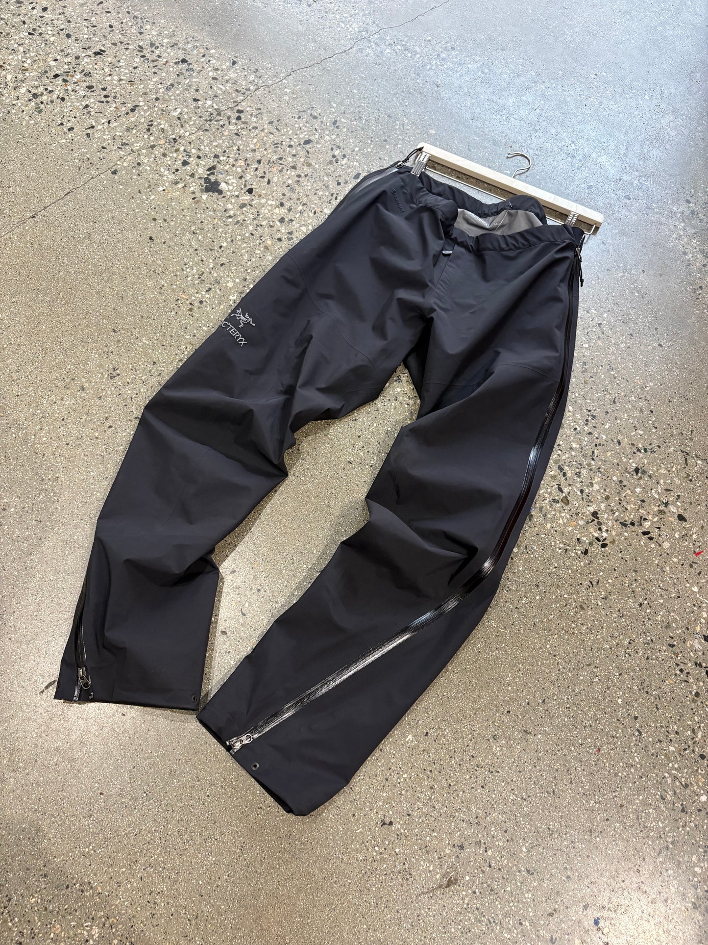(Mens M) Arcteryx Beta Goretex Pants