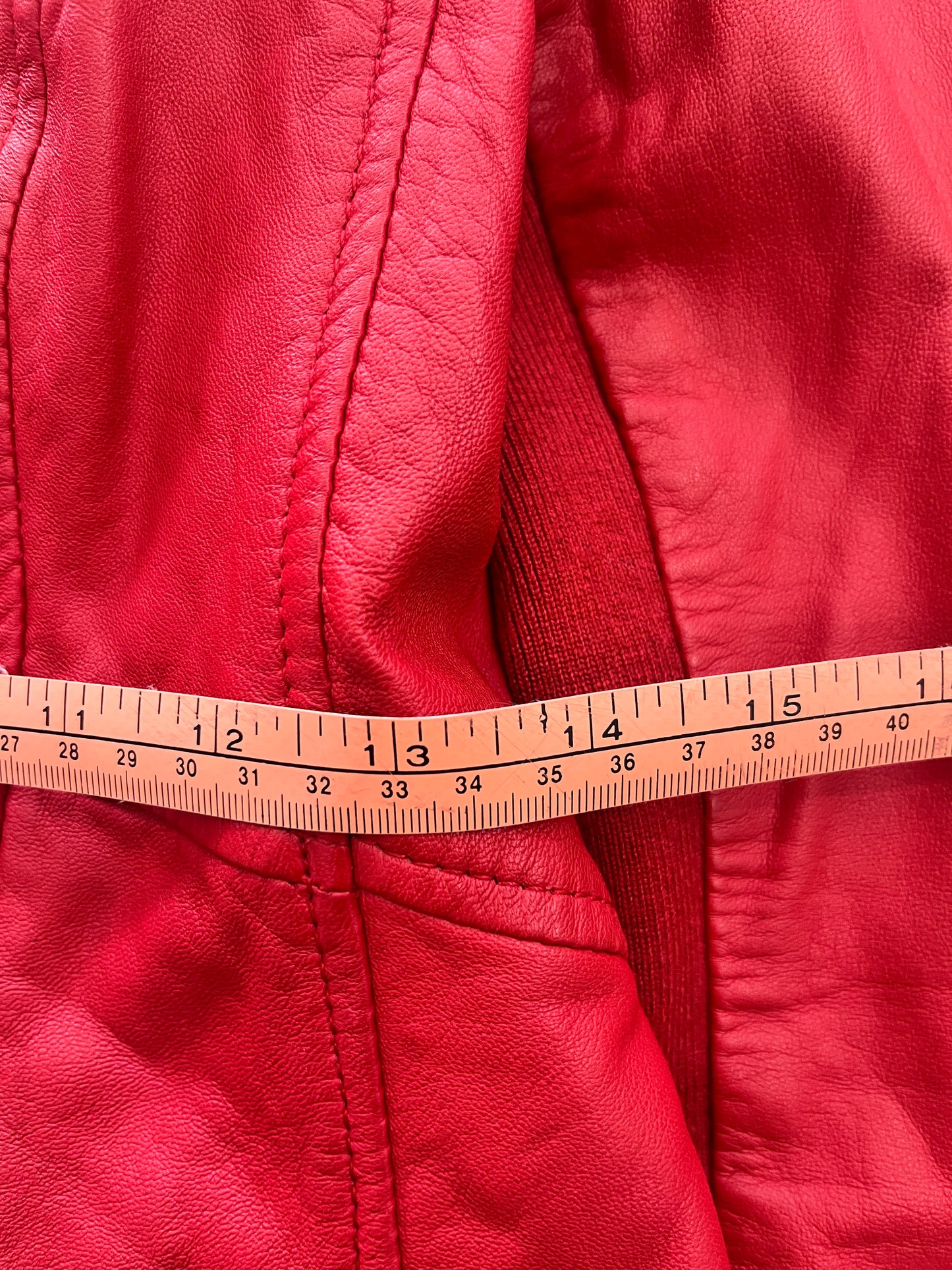 (2XS) Womens Red Leather Cropped