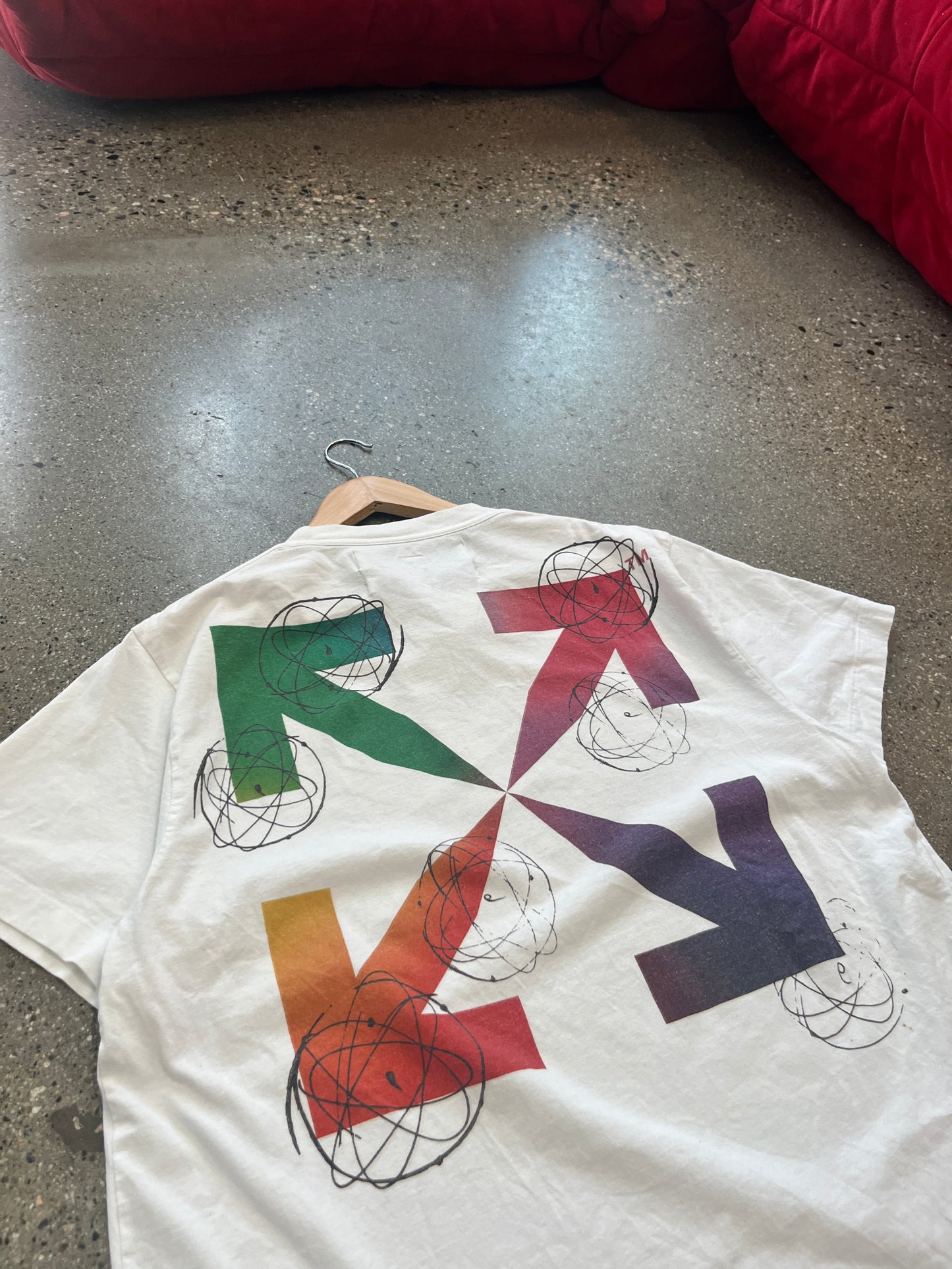 (L) Offwhite x Futura Atoms Tee
