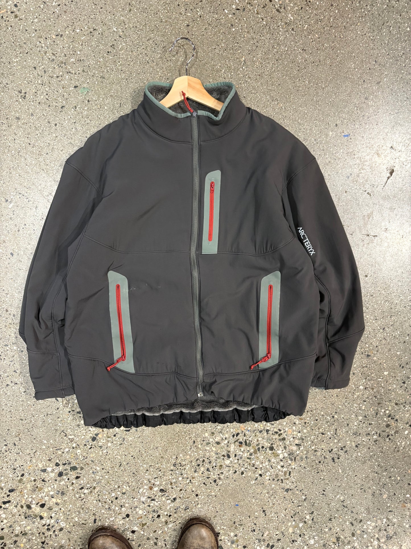 (XL) Vintage Arc’teryx Hyllus Jacket Lined Sherpa