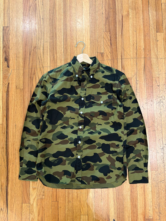 (S/M) Older 2000s Bape Camo Button Up