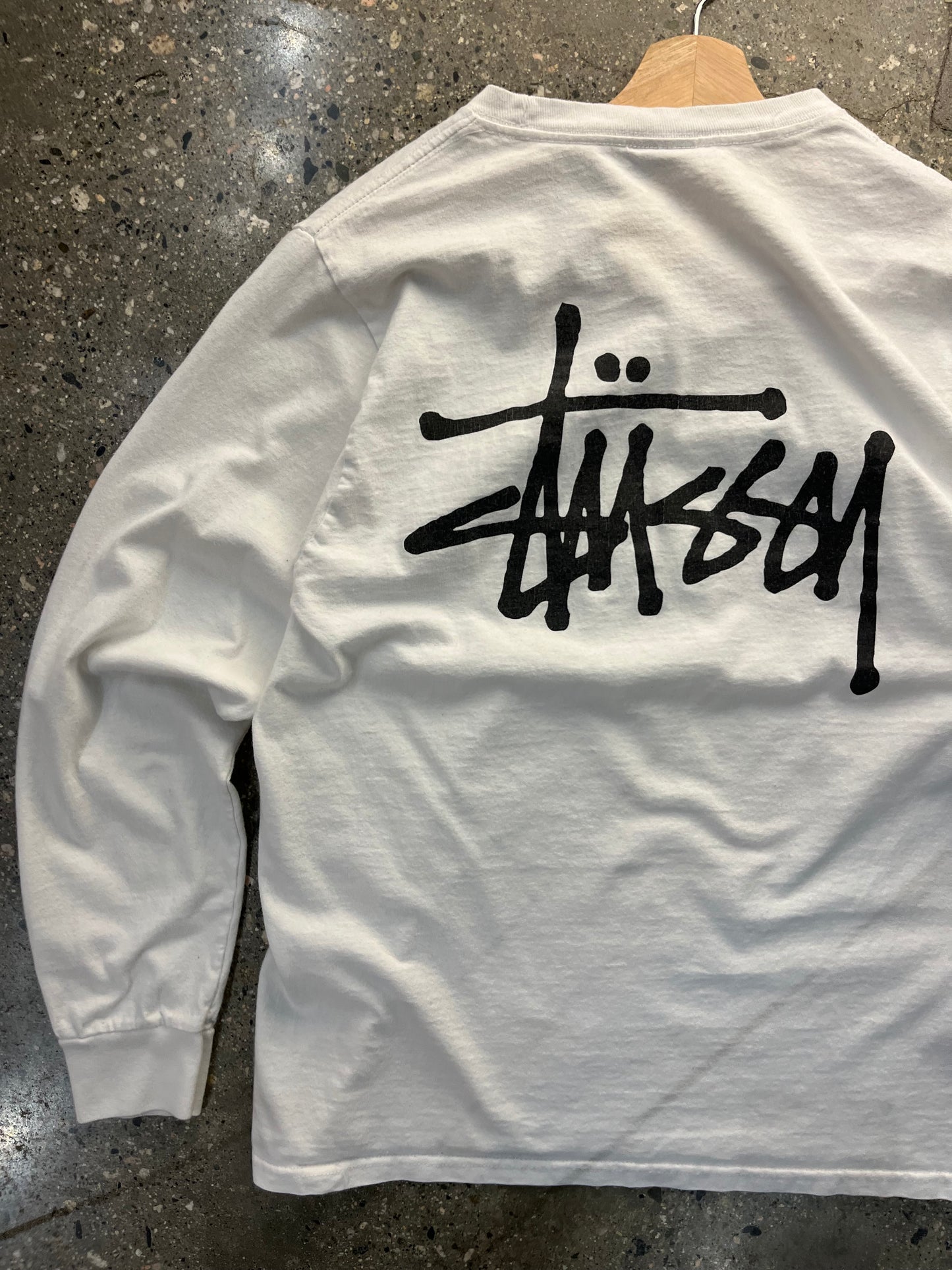 (S) B44 - Stussy Script LS WHITE