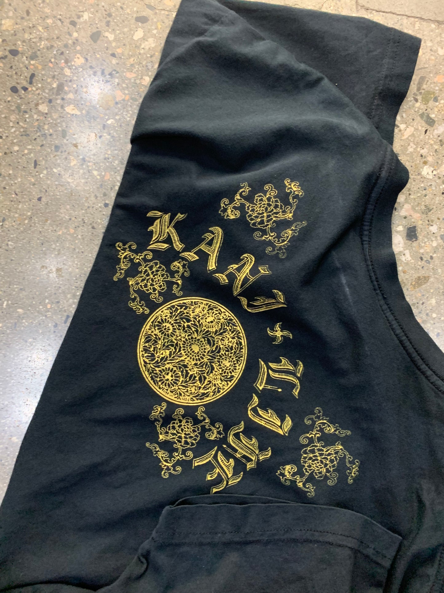 (M/L) Kani Kani Tee
