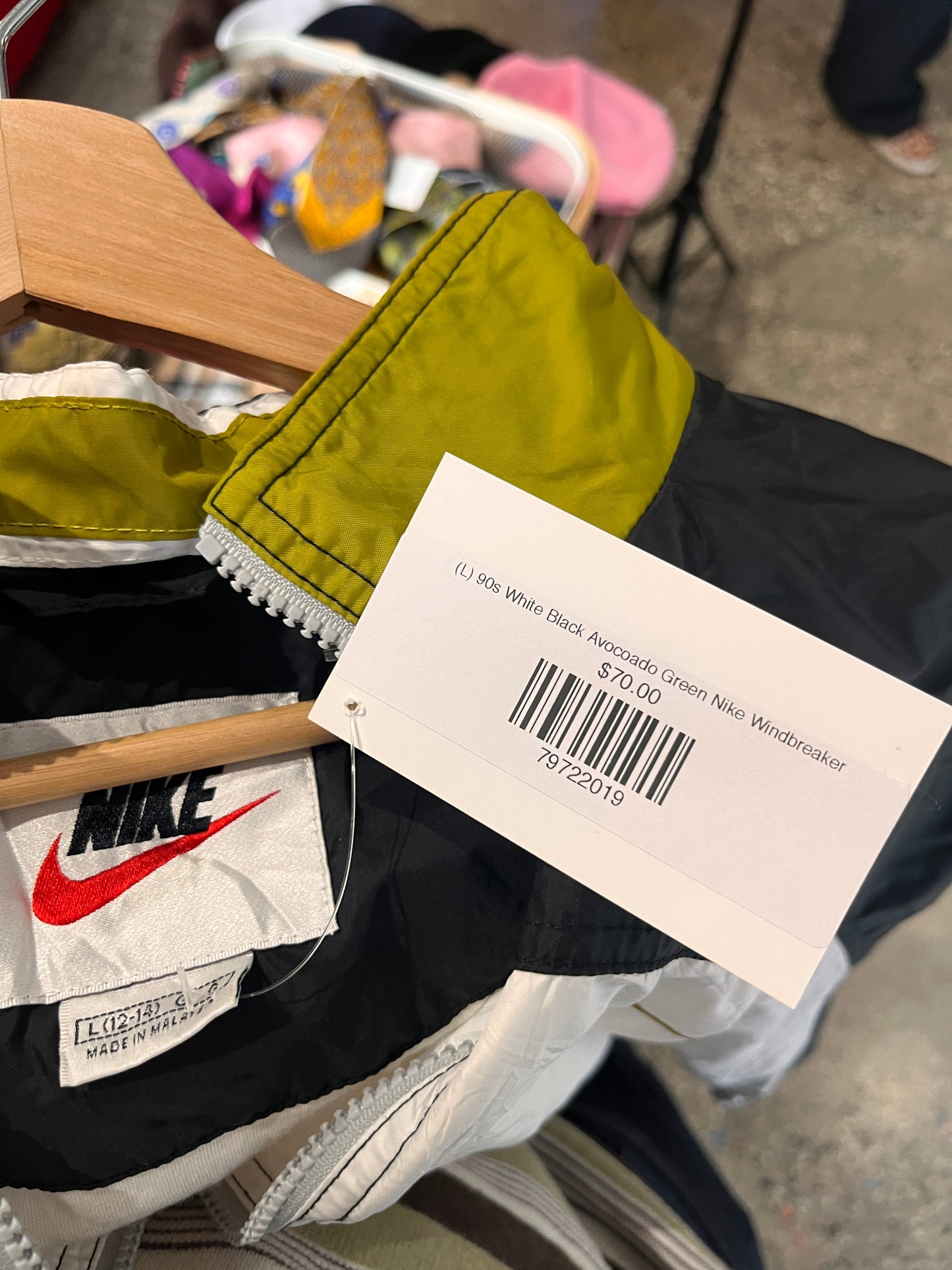 (L) 90s White Black Avocoado Green Nike Windbreaker