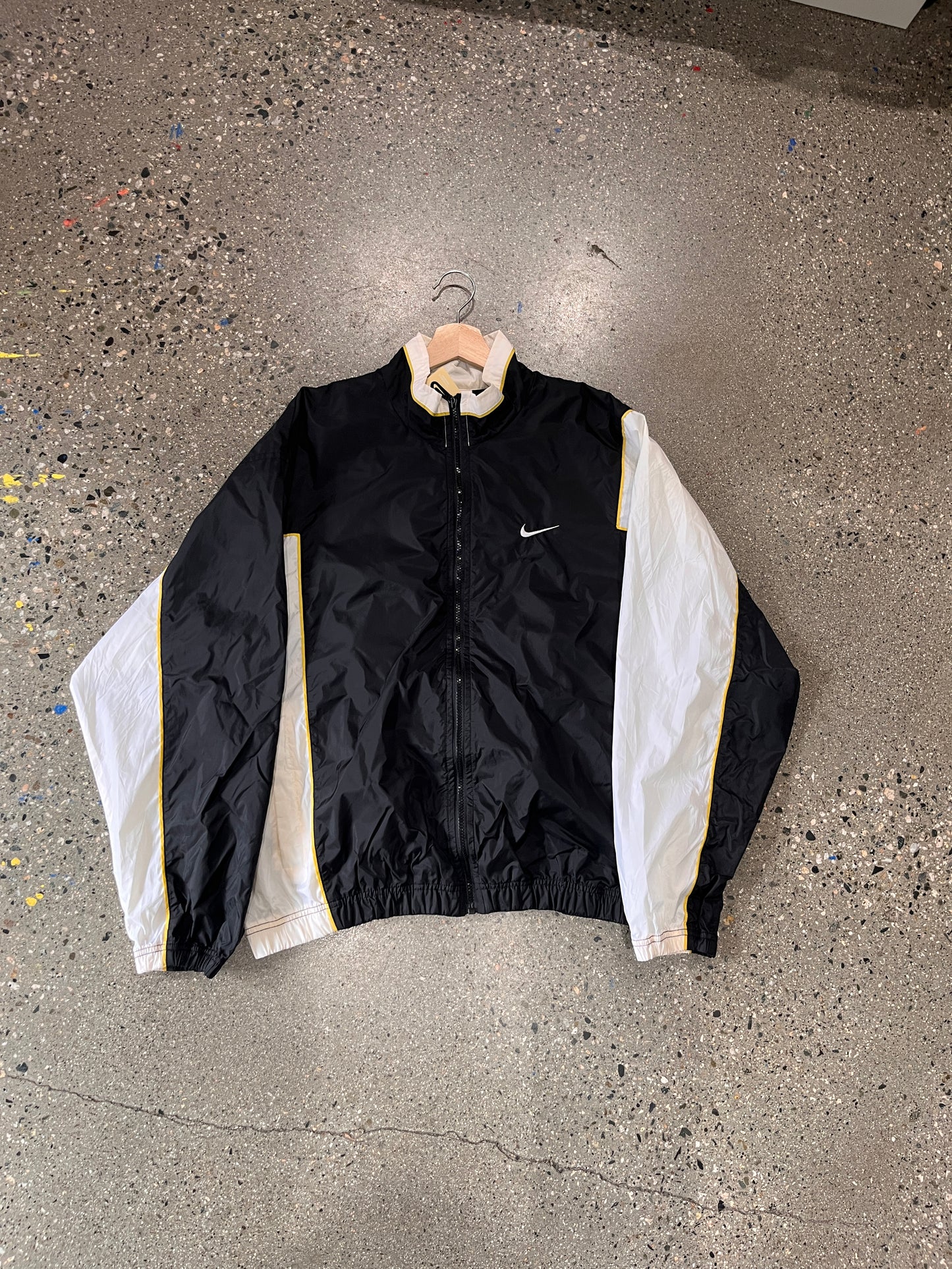 (L) 1990s Nike Windbreaker Black Yellow