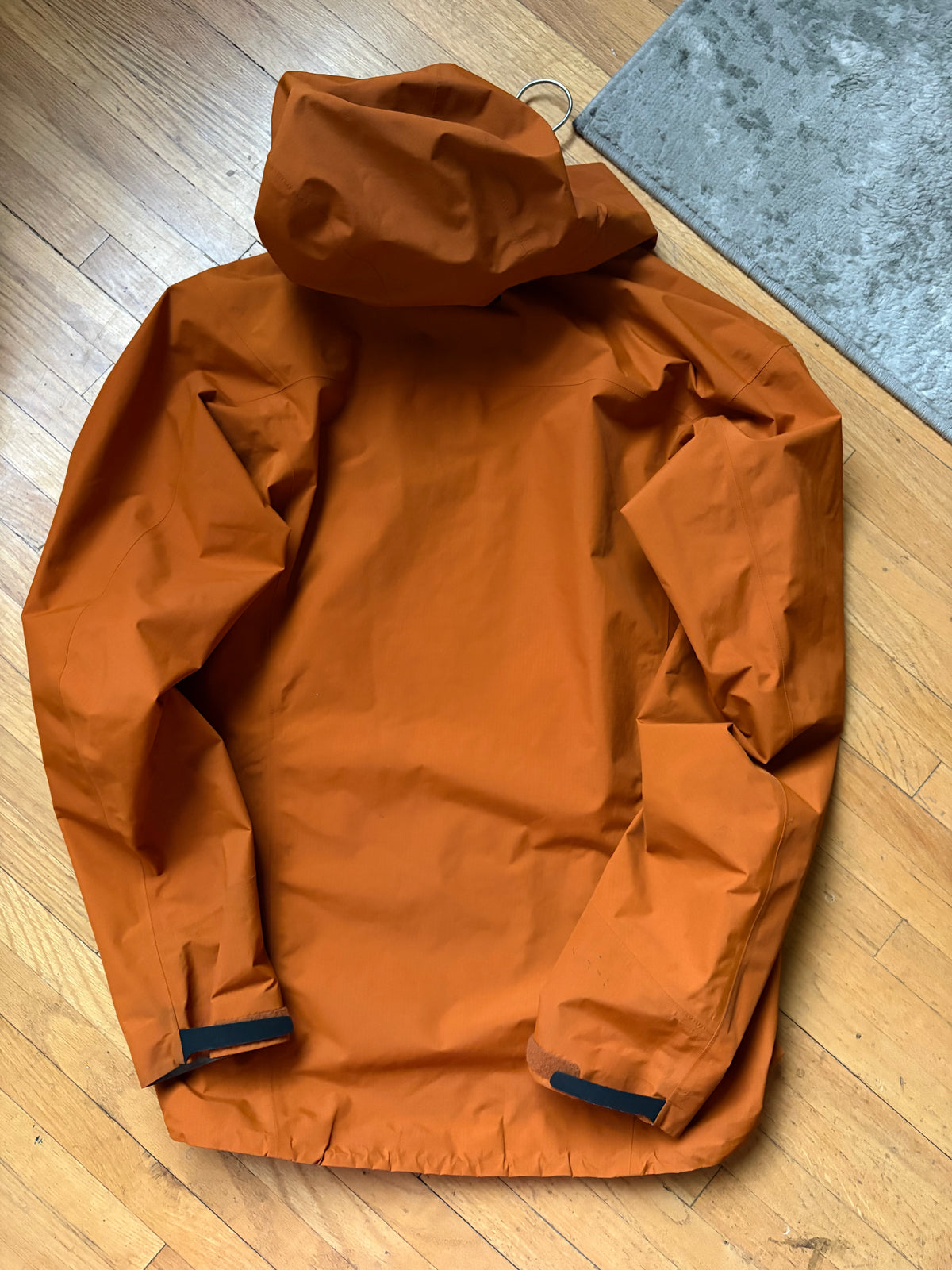 (XS/S) Arcteryx Zeta SL Orange