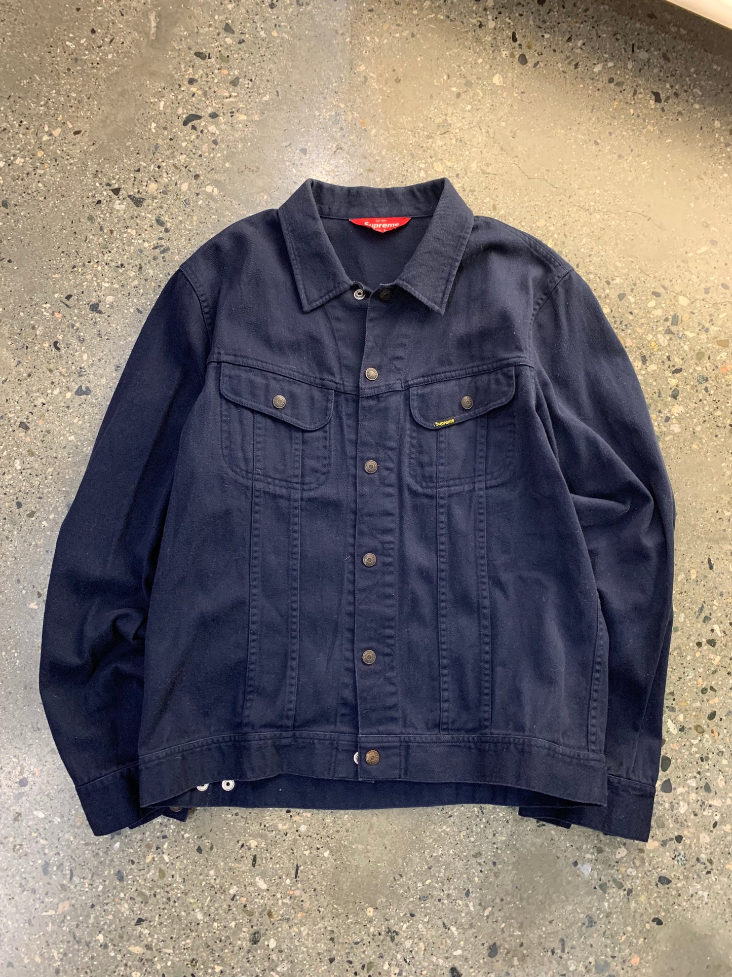 (M) Supreme Button Up