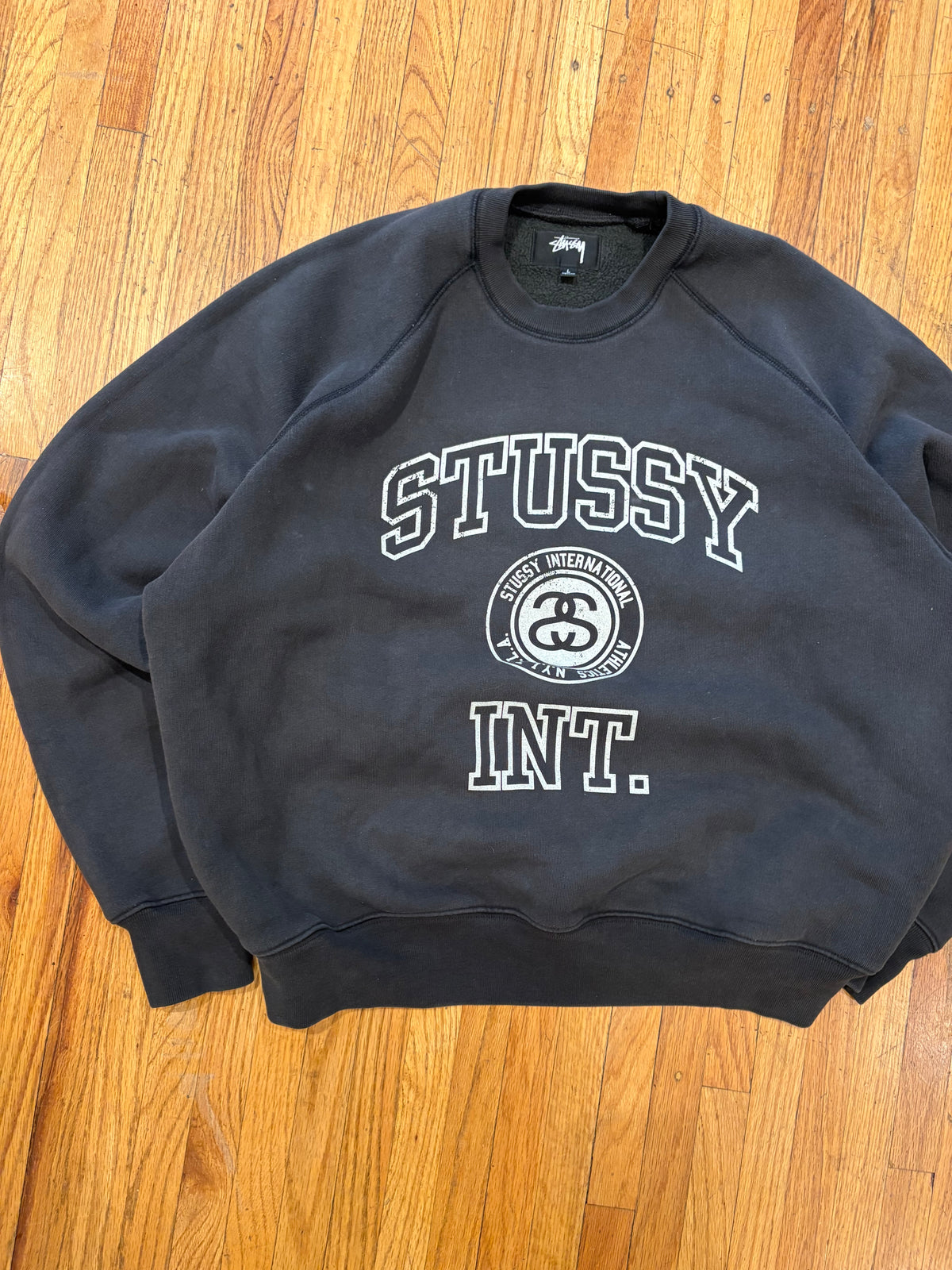 (L) Stüssy Collegiate Heavyweight Crewneck
