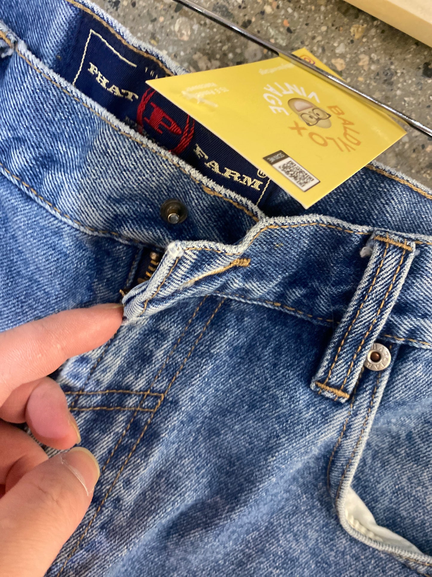 (36”) Phat Farm Baggy Carpenter Jorts