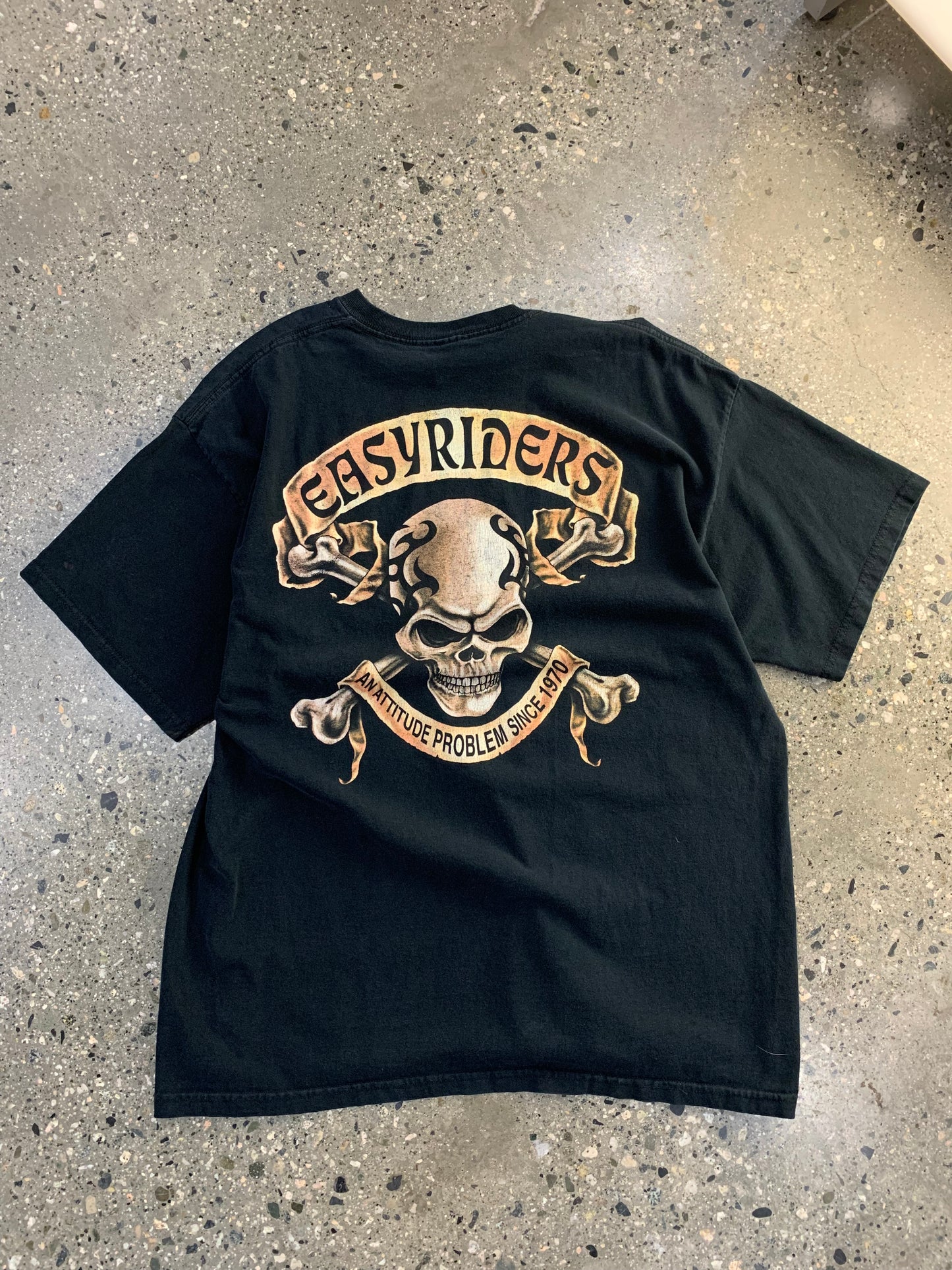 (L) Distressed Easy Riders Tee